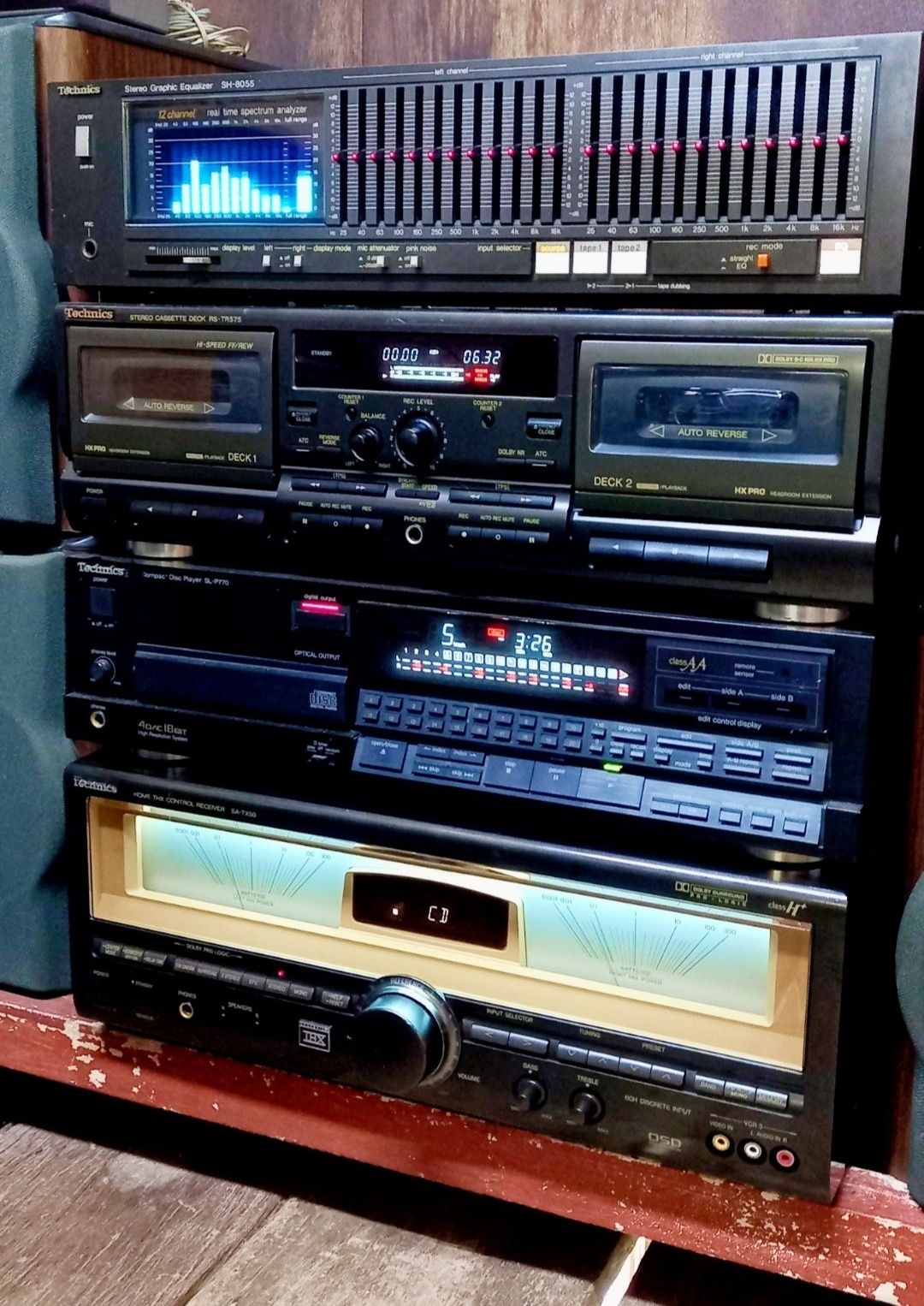 TECHNICS SA-8000X Power output: 36W/ch (stereo), 13W/ch into 8Ω