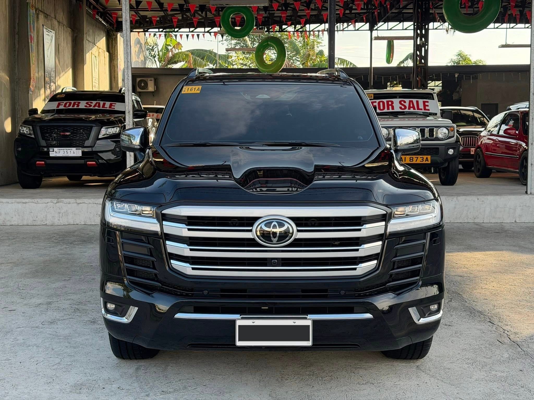 FOR SALE ‼️ TOYOTA LAND CRUISER V6 ZX LC300 4X4 2025 -3.3 Twin