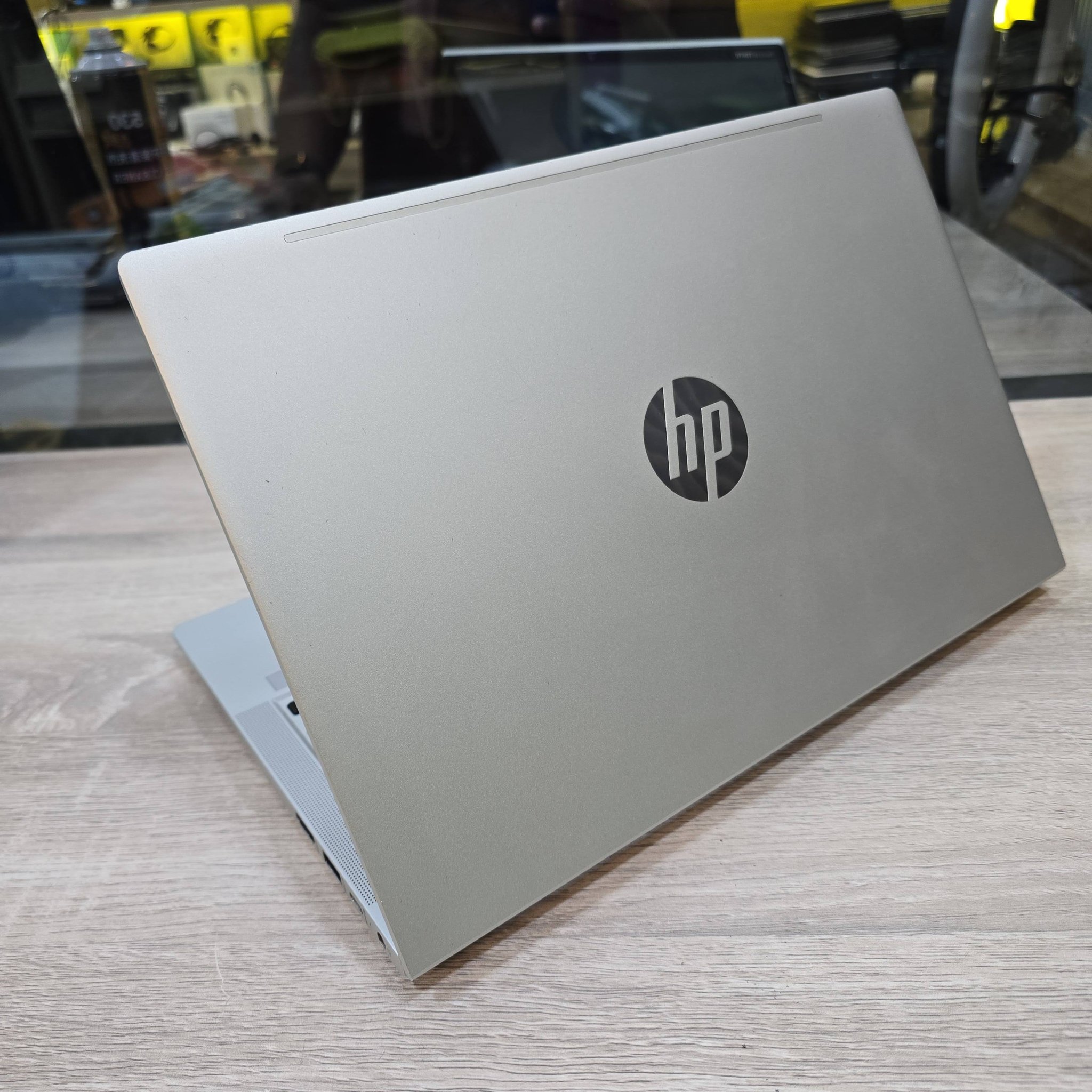 Thursday Deals?? ? 1. HP ProBook 430 G8 Intel Core i5- 11th 