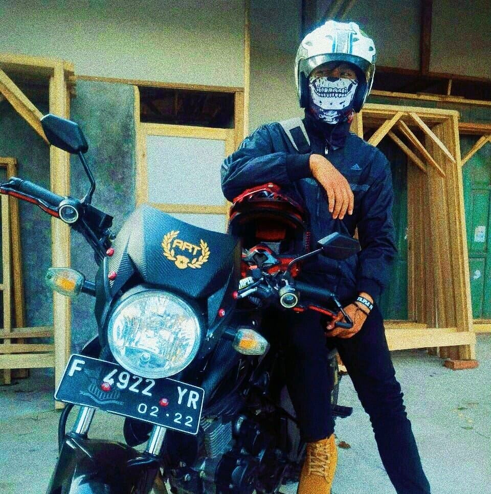 Ahmad Roni