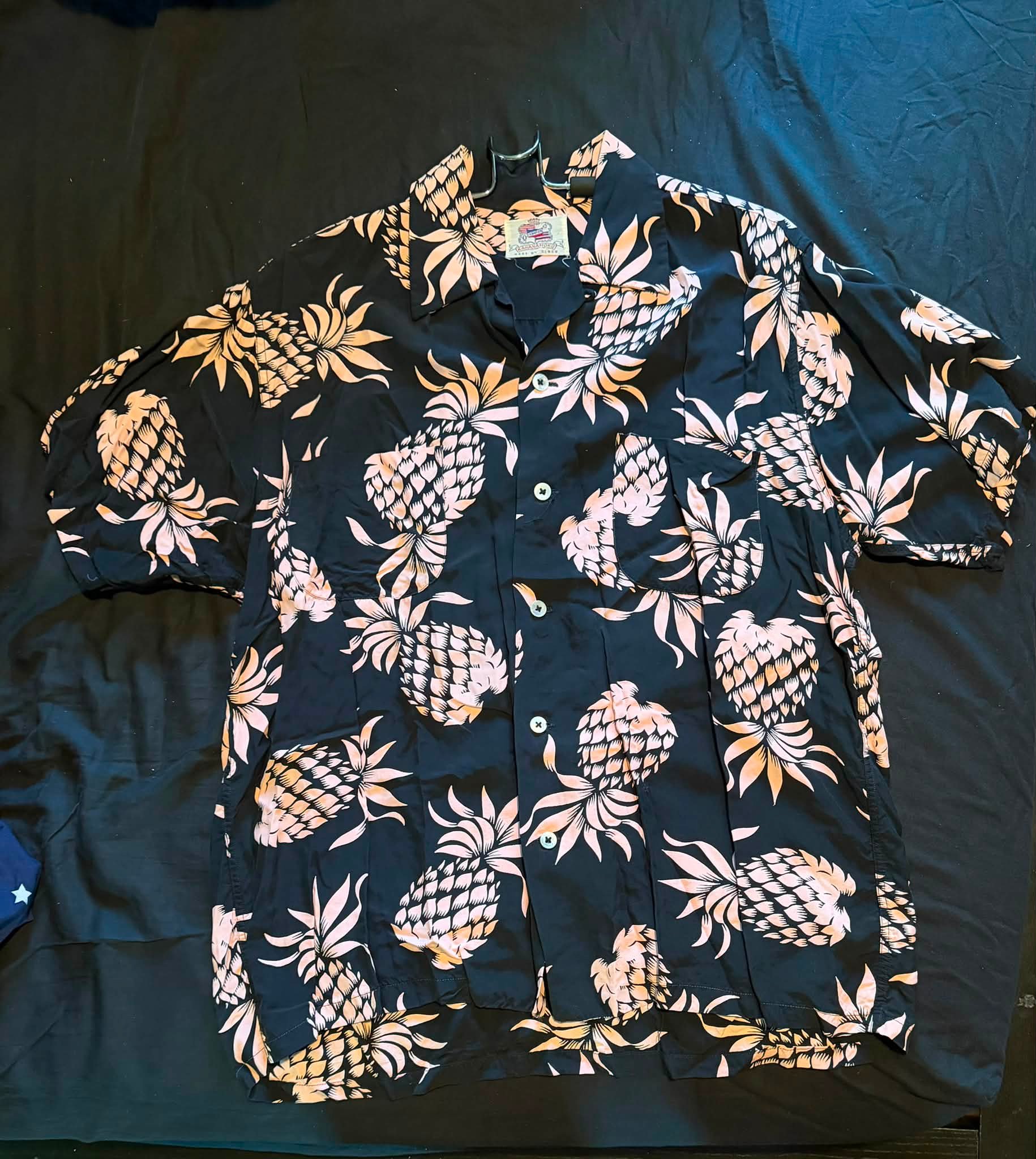 Is this an original Sun Surf Duke Kahanamoku pineapple shirt or an