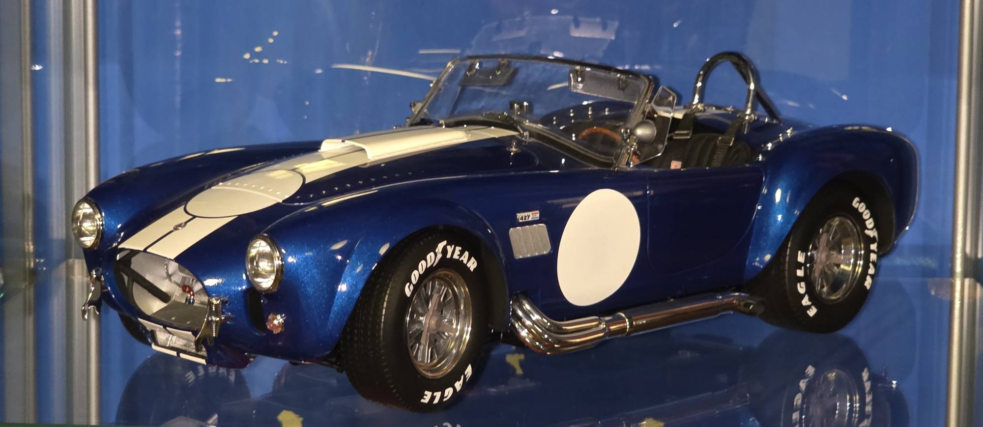 My second 1:12 model 😁 Kyosho Shelby cobra