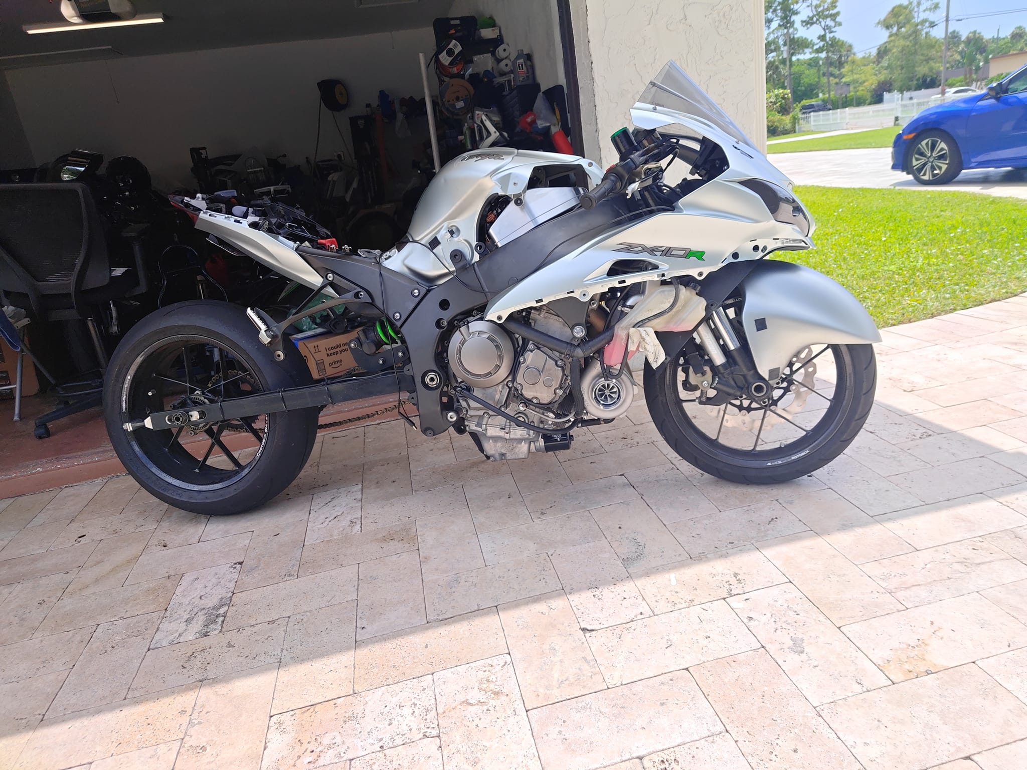 Turbo Gen 5 Kawasaki ZX-10R build with Haltech Elite 2500T and AEM