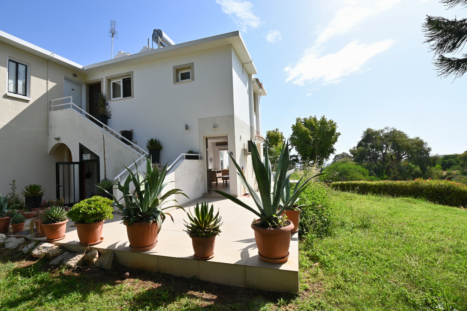 Golden Ismini Suite -Protaras | Paralim