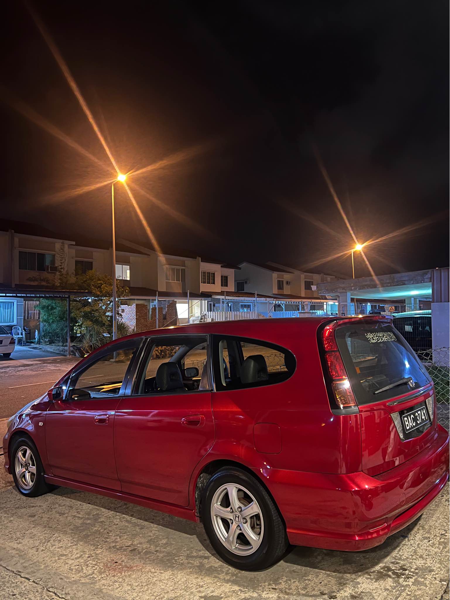honda stream rn3 $2800 nego hyundai tucson diesel $2800 nego