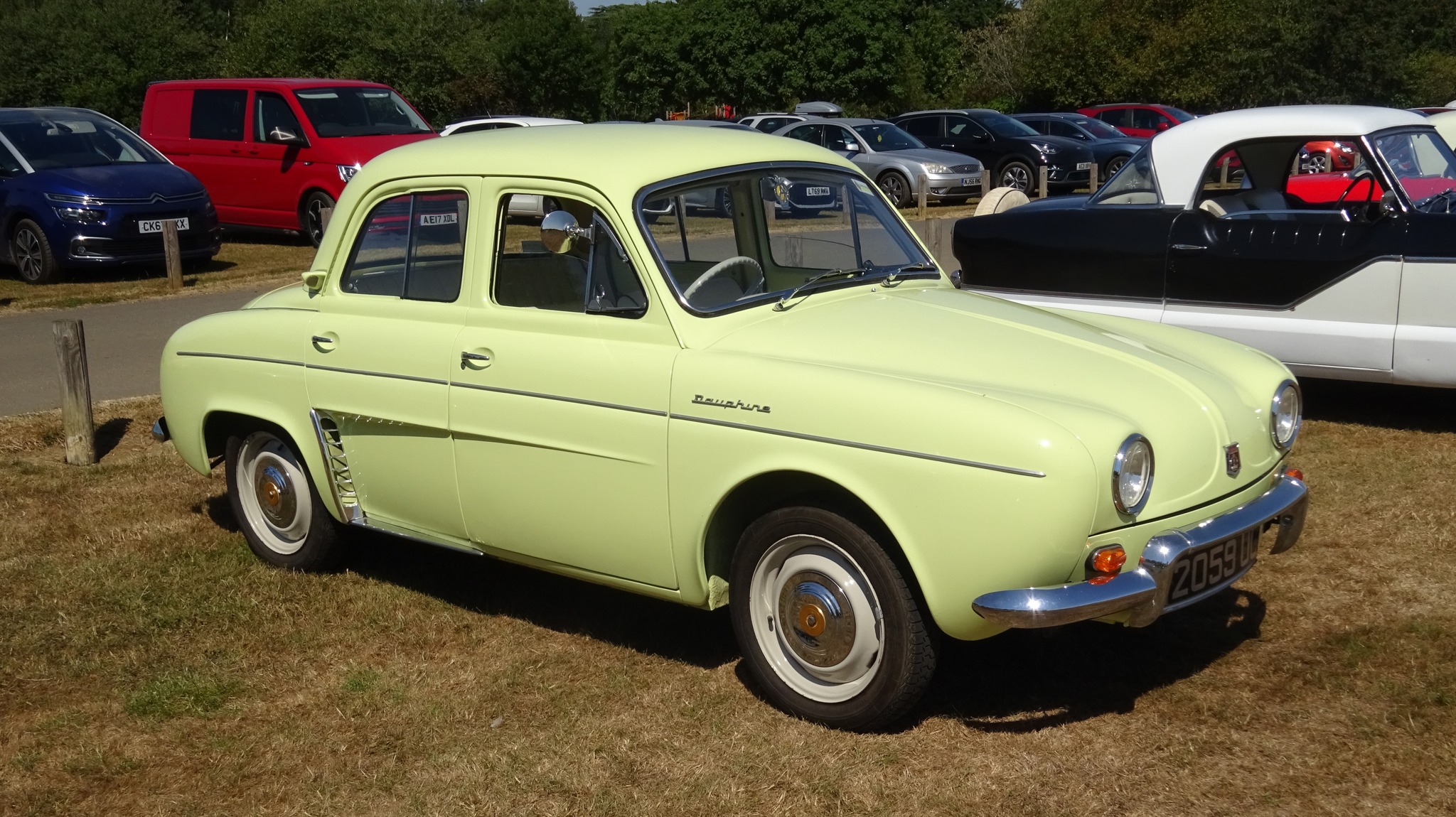 Renault Dauphin. The model had an unfortunate tinworm attraction: