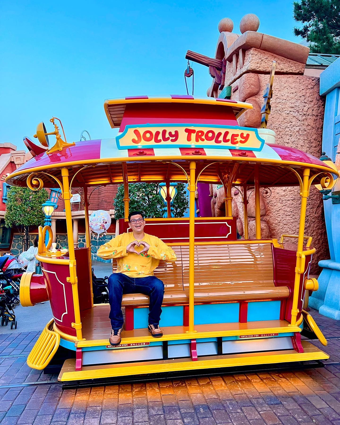 SO CUTE!! Tokyo Disneyland is celebrating it's 43rd anniversary