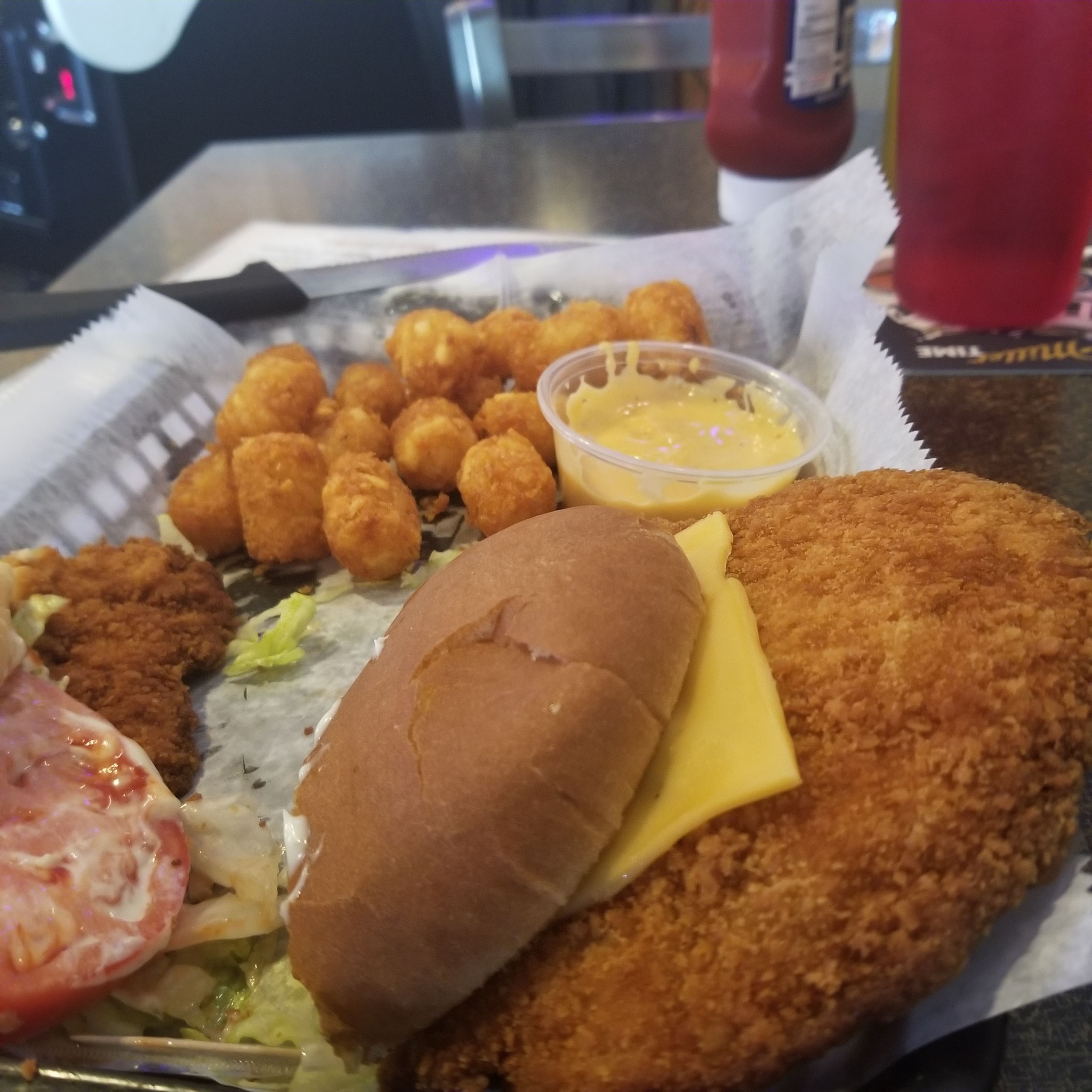 Review of tenderloin sandwich at Pour House in Gas City, Indiana