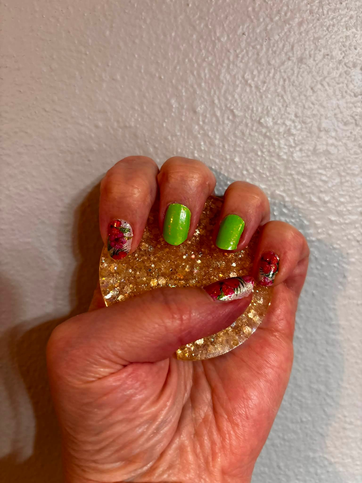 Easy green nail combo using Neon Jalapeño and Paradise Petal Tips