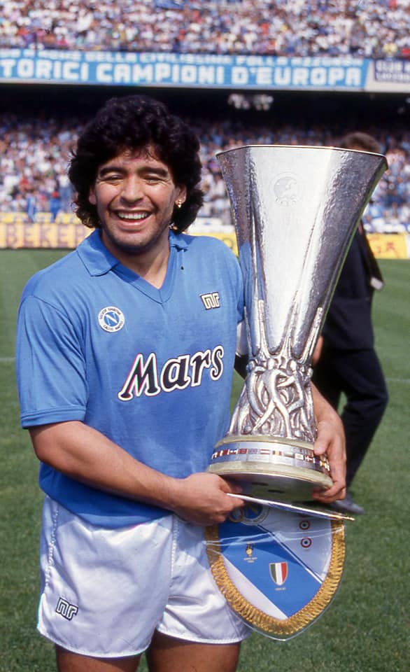 The 1988–89 UEFA Cup winners : S.S.C NAPOLI by Panini