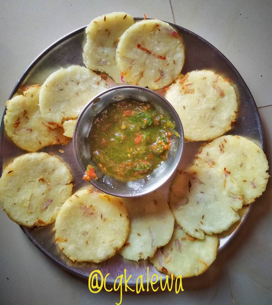 बिहनिया के चौंसेला रोटी.. अउ... - Kalewa छत्तीसगढ़ के कलेवा | Facebook