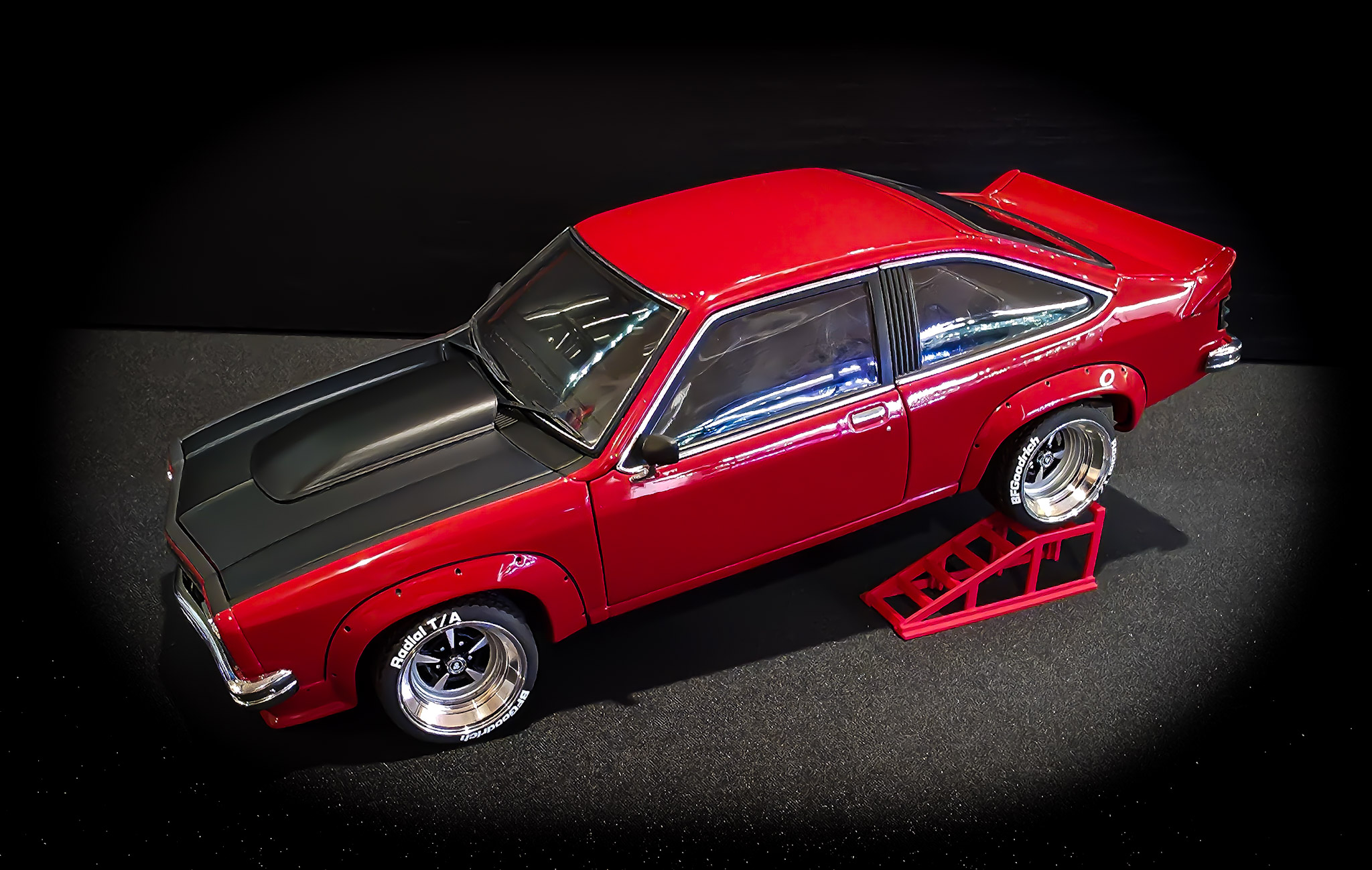 国内未入荷 1/18 AUTOart ホールデン LX トラーナ SS A9X Modified 1:18 Autoart LX SS A9X Torana in Flamenco Red