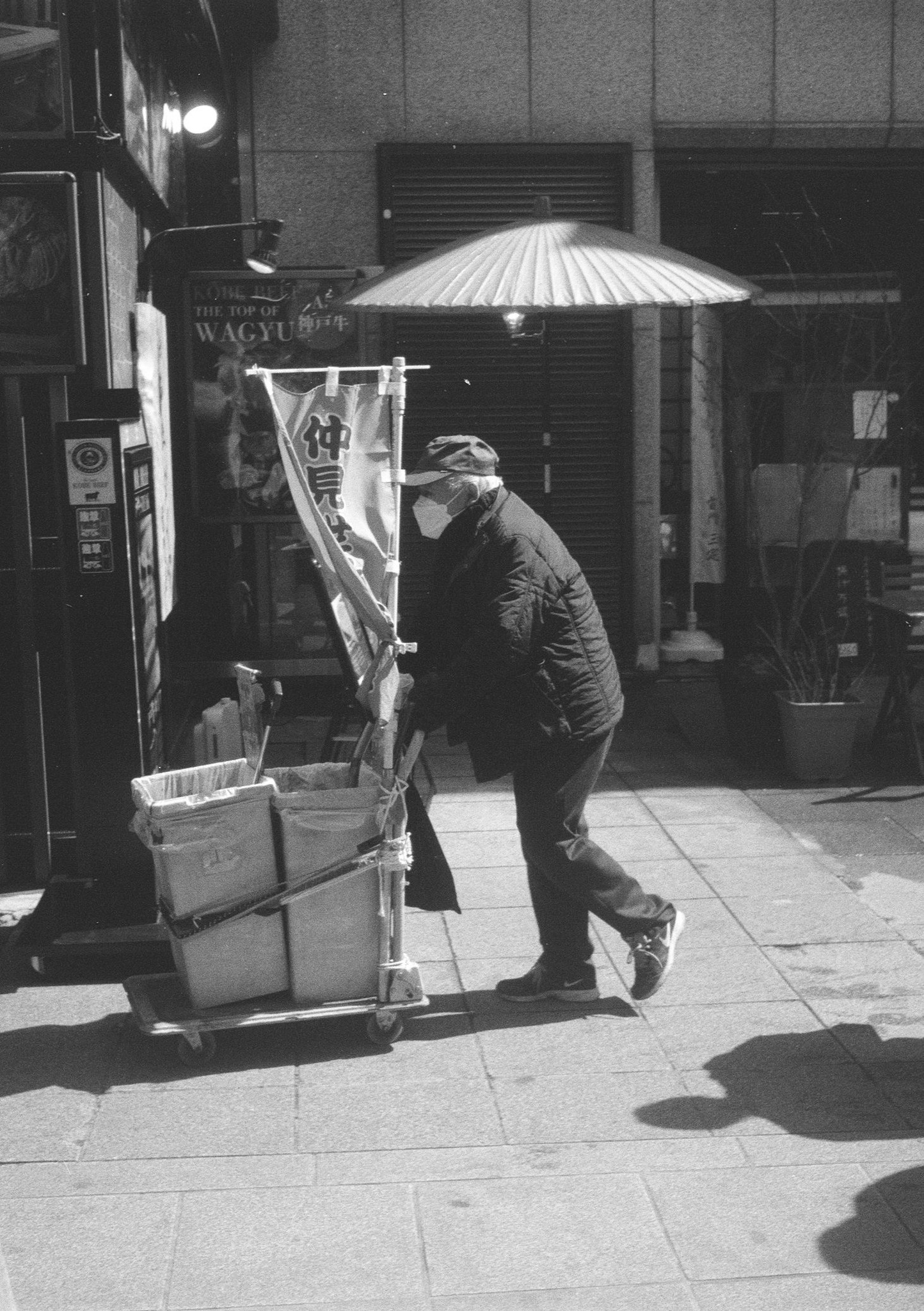 Olympus Pen EE3 half frame photography near Senso-ji Temple