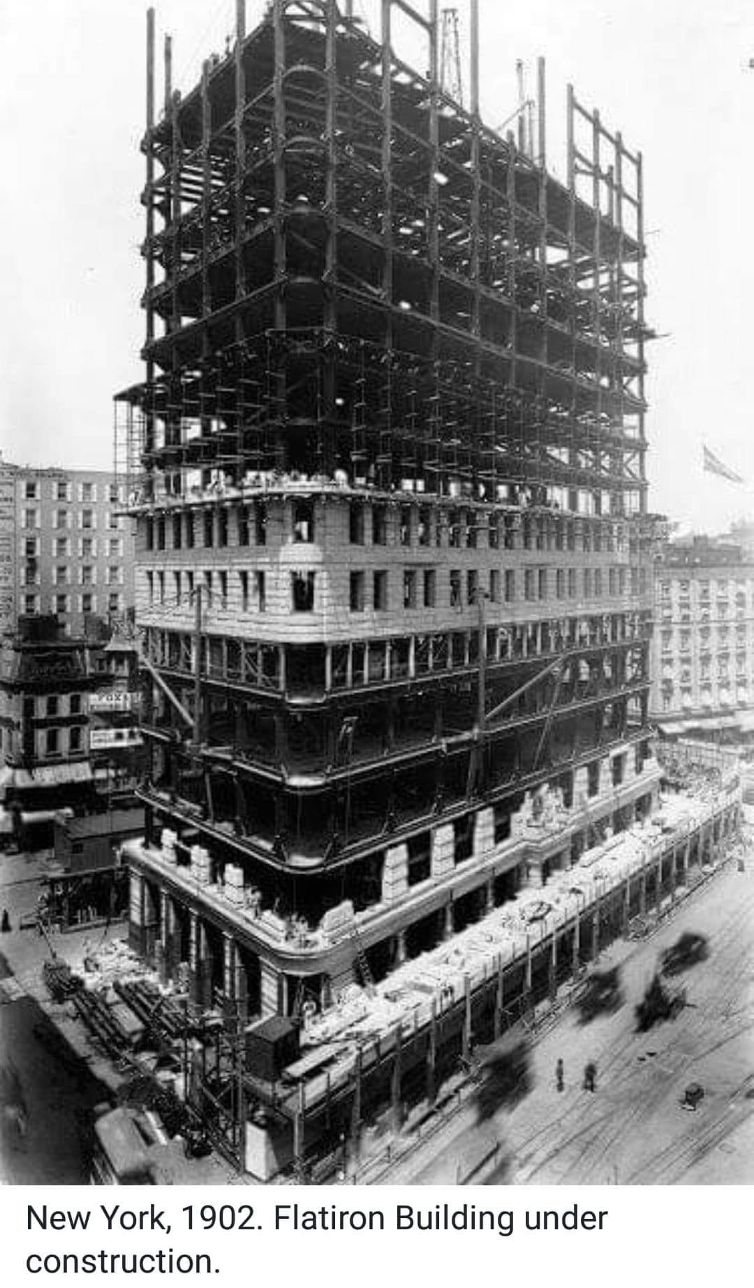 Vintage Photograph of The Flatiron Building in New York circa 1902