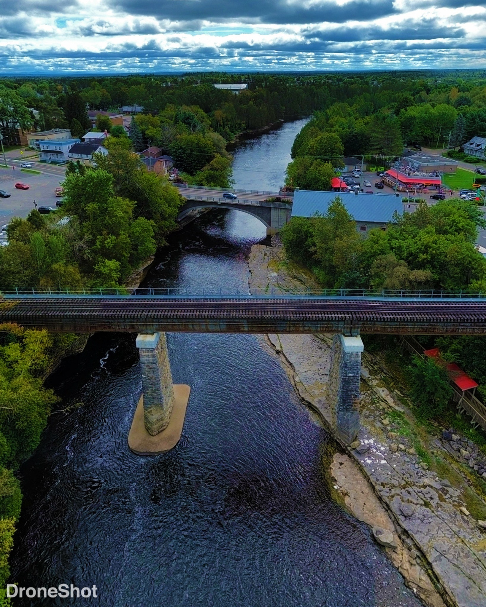 DroneShot - Lorsque je voyage ou que je suis sur la route,... | Facebook