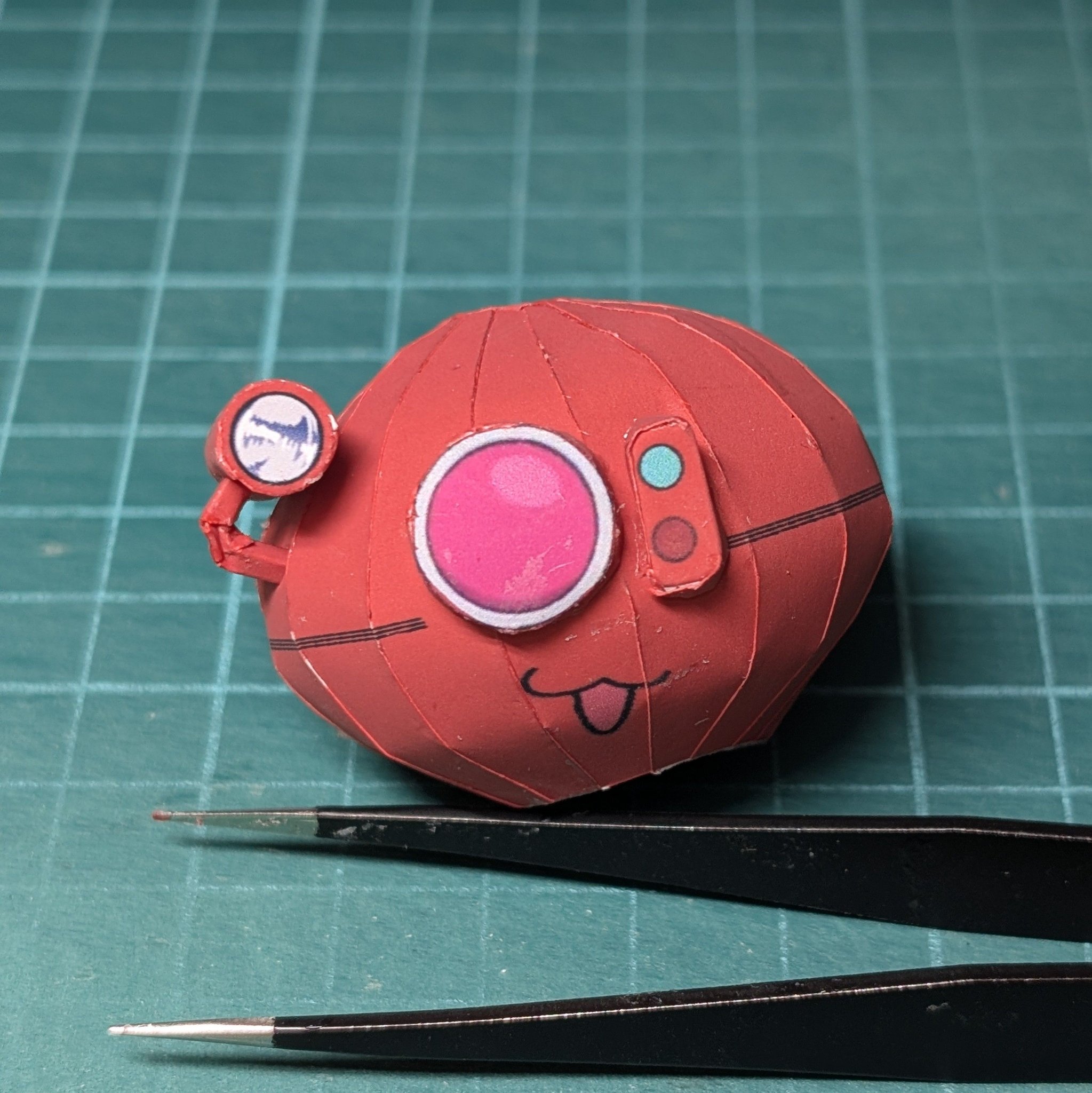 ペーパークラフト「ひとりで出来るもん！プロジェクト」WIP