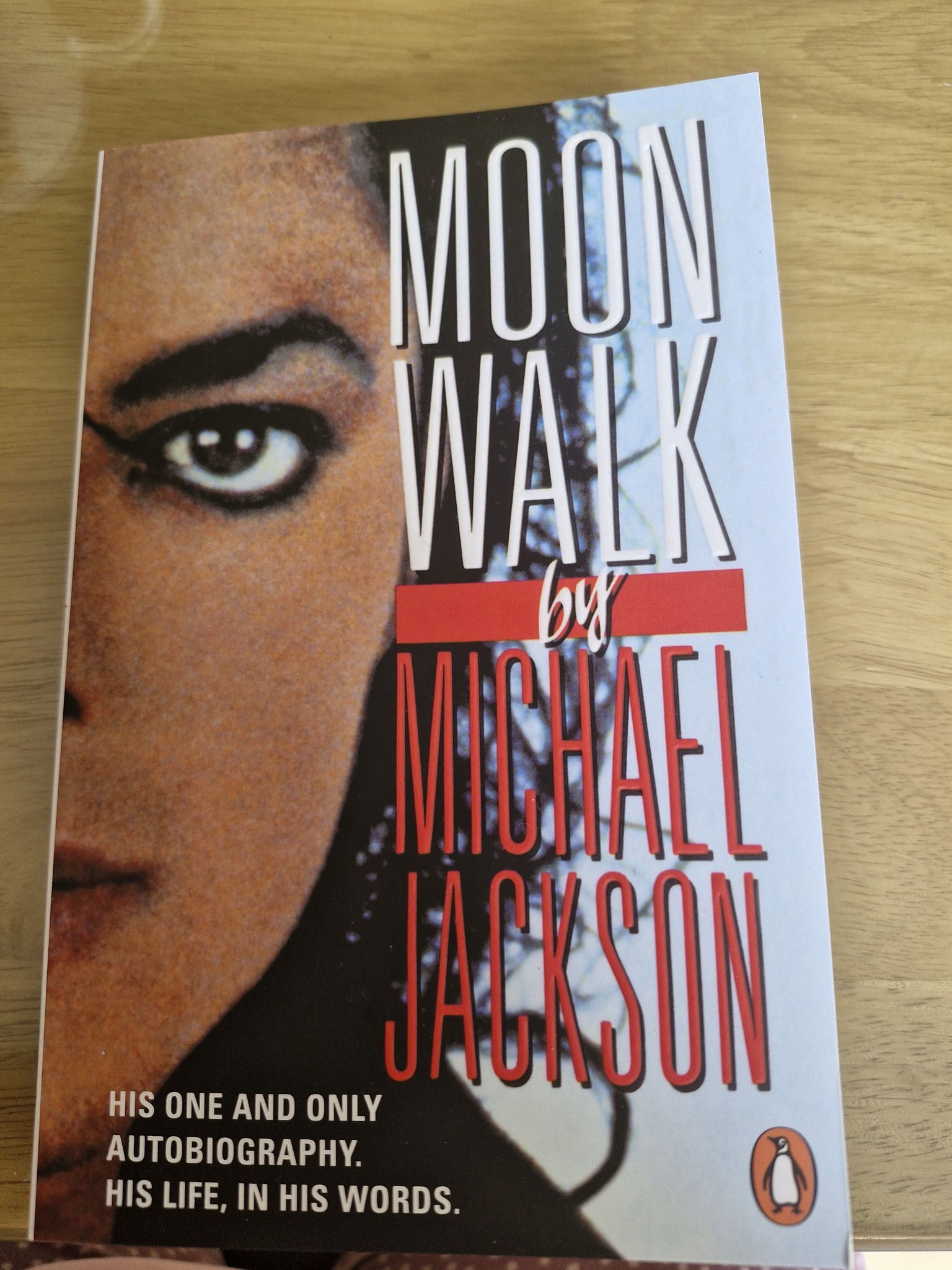 Michael Jackson's autobiography Moon Walk arrives