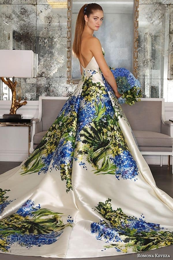 blue wedding dress pinterest 🌿💙🌿💙🌿 A beautiful and different hydrangea flower 🌿💙🌿💙🌿 Photos found on 2023 HOCO Ripley Rader Backless Turtleneck Size:Womens 12/XL