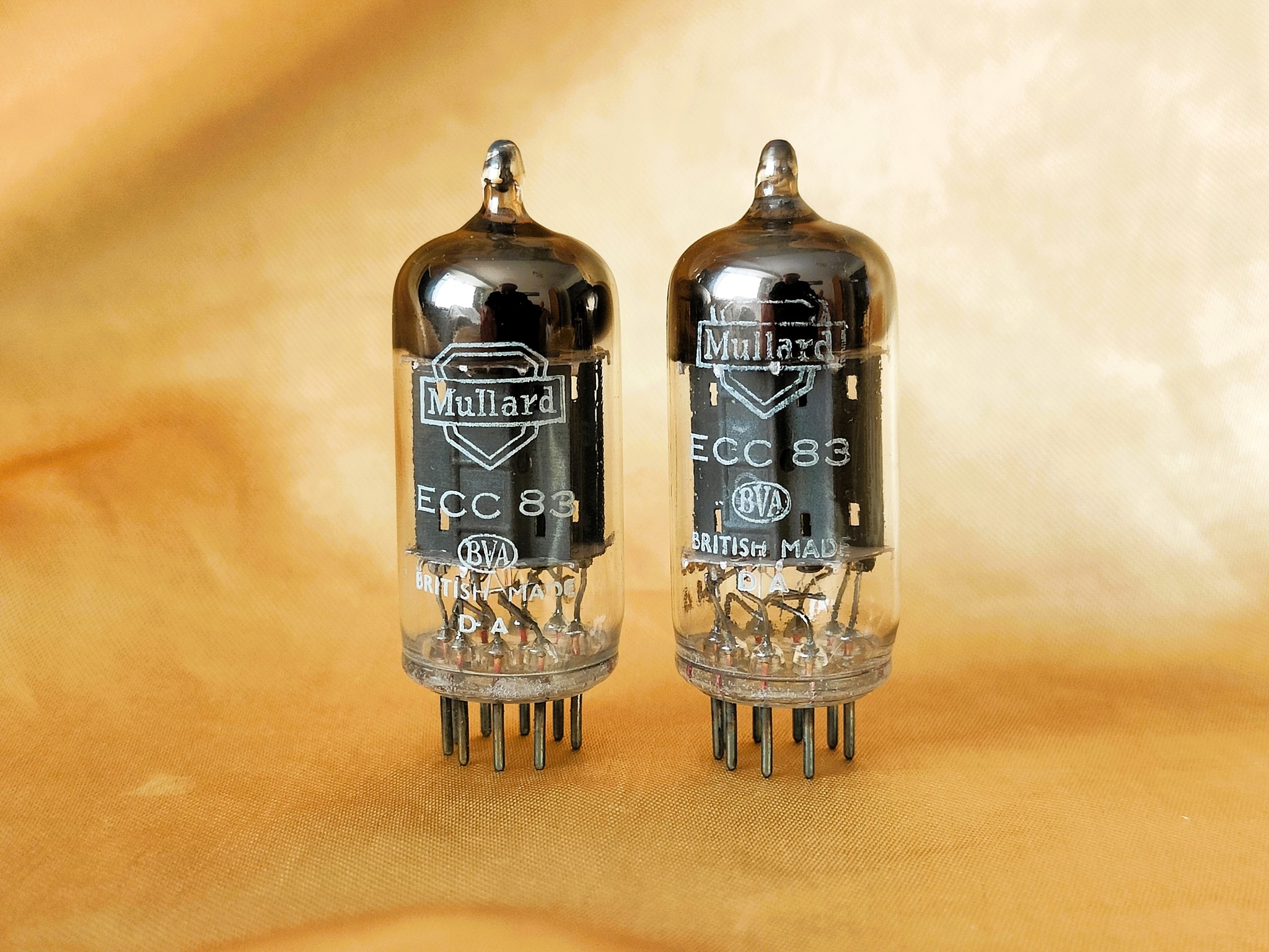 Mullard ECC83 ブラックバーン工場製 ヴィンテージ 真空管 Mullard