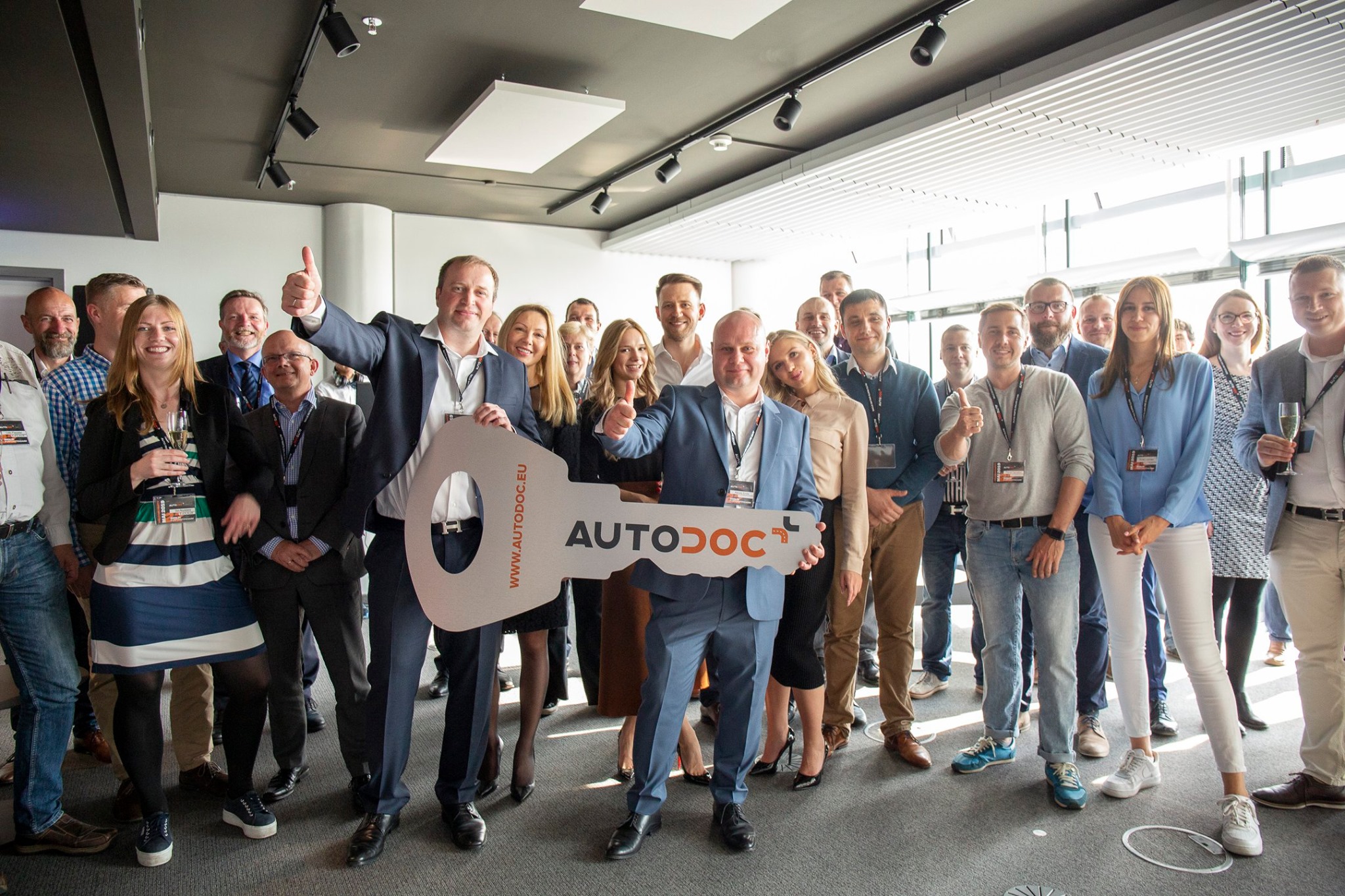 autodoc.de - 233 Photos - Cars