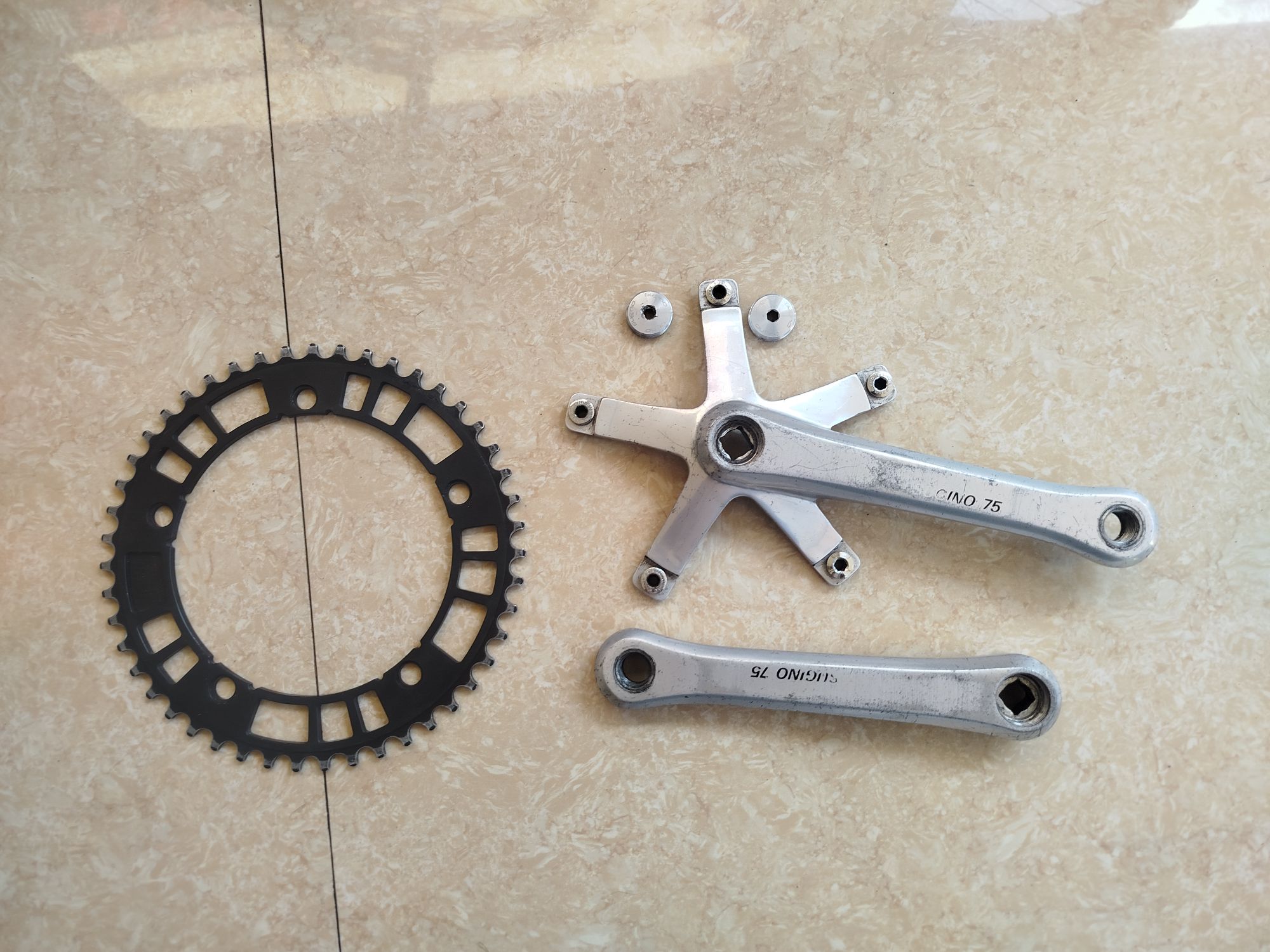 Sugino 75 njs stamped x aarn chainring 47t