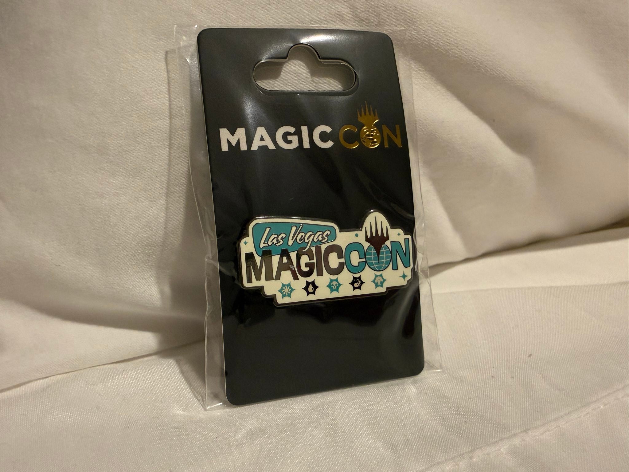 Magic Con Legendary VIP badge price hike to $504.57