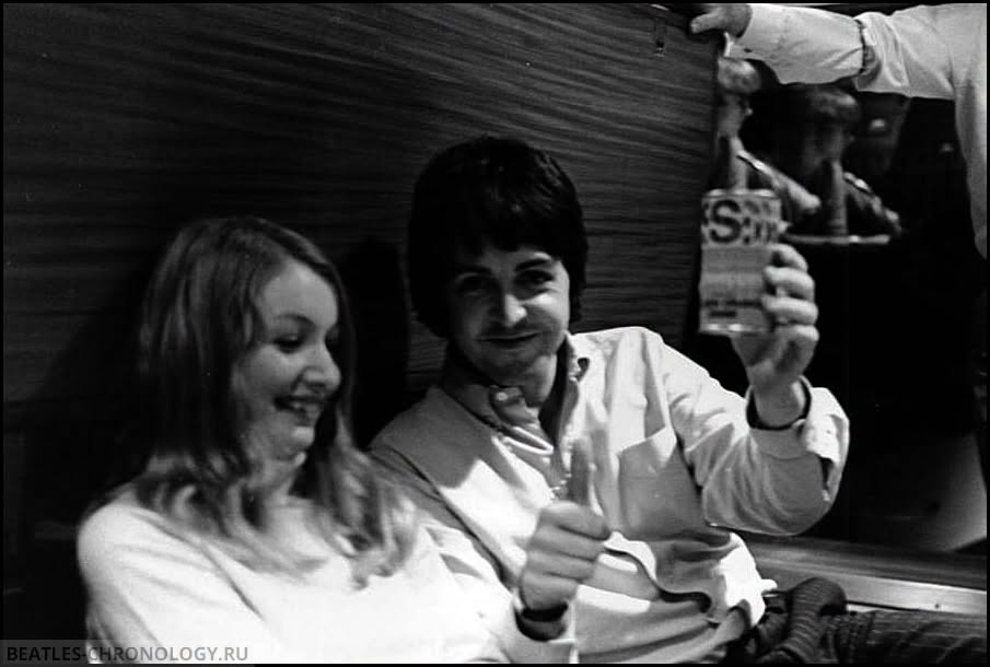 July 1968: Mary Hopkin Recording Session: 'Those Were the Days