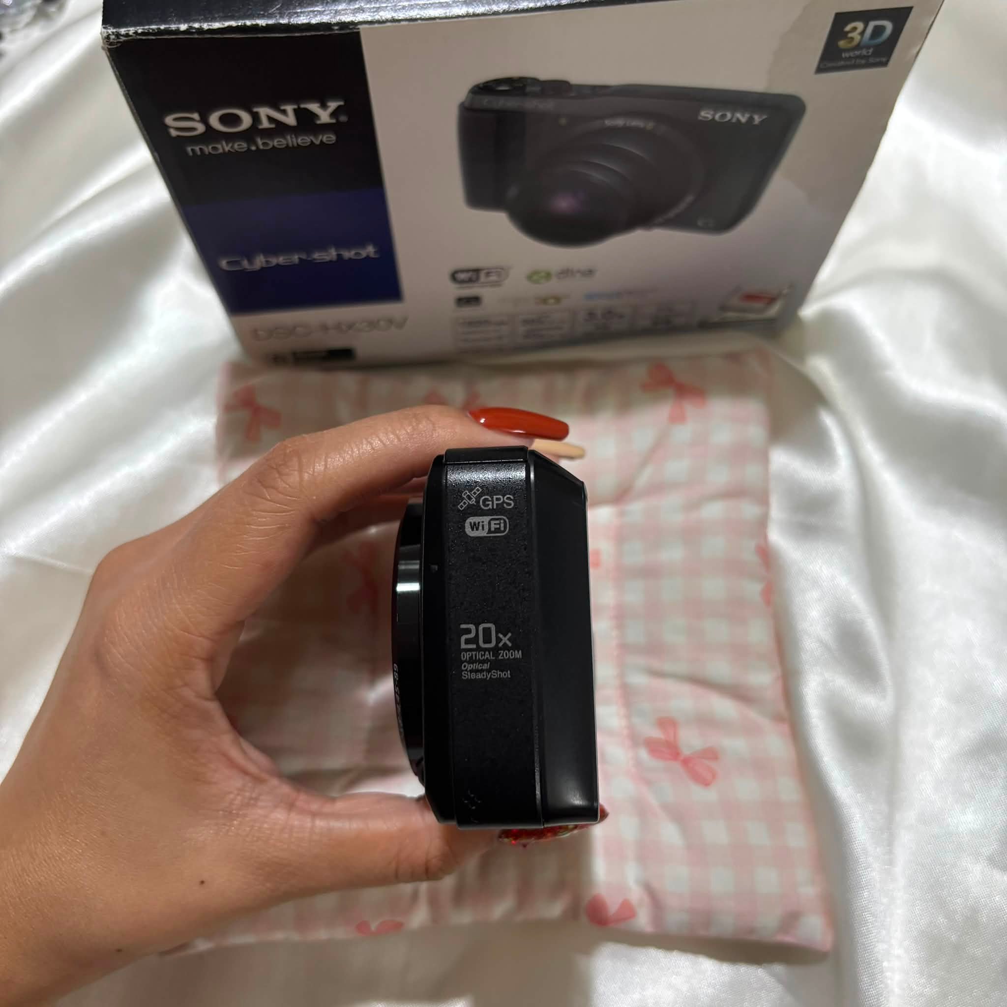 Kyocera Finecam L3V 3.2MP camera for sale