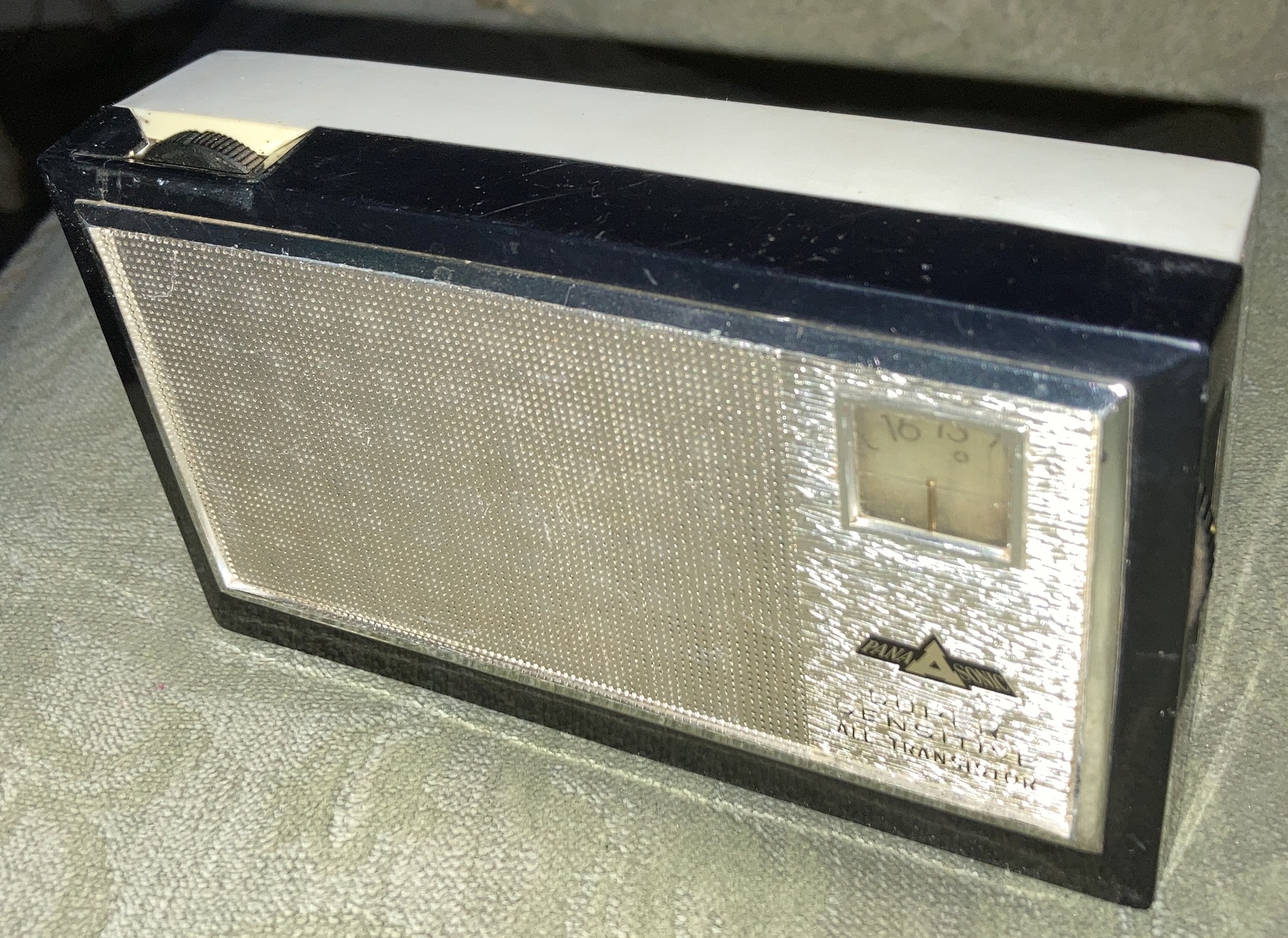 Panasonic,Matsushita,National.. model :T601,Six Transistor,Year