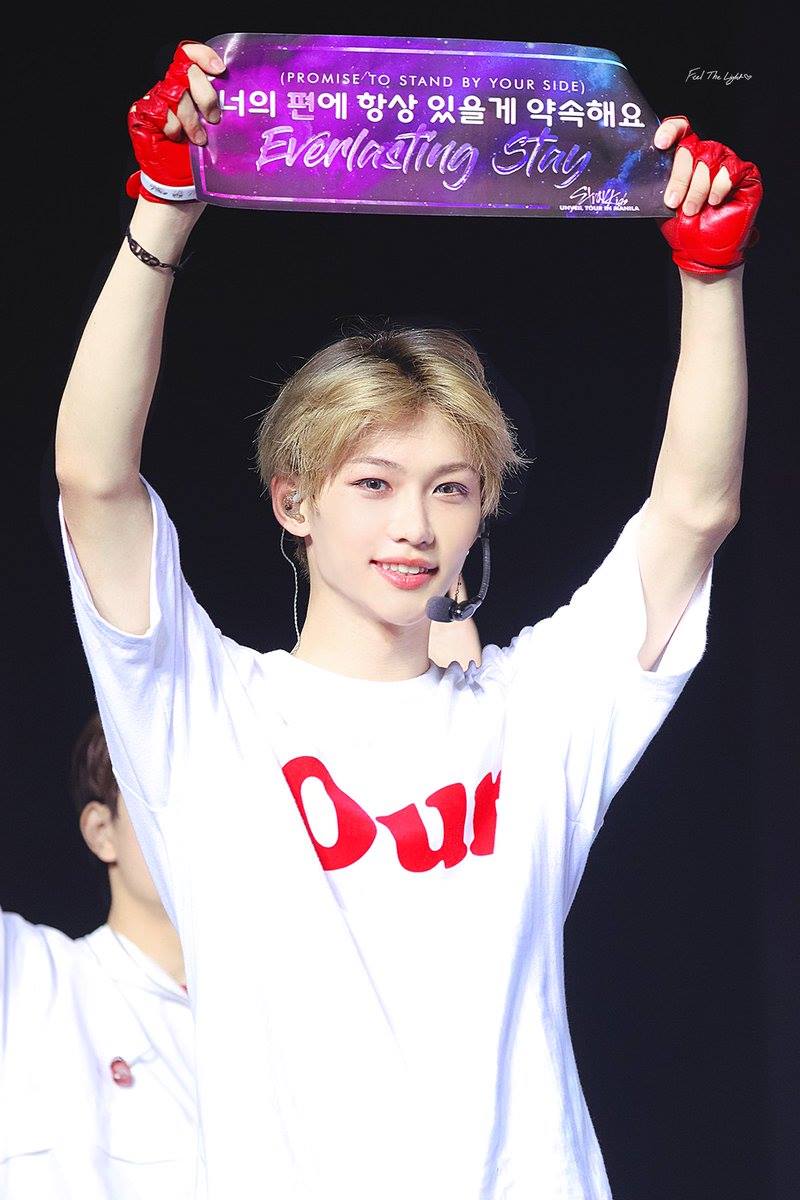 HD] 190427 UNVEIL TOUR in Manila ‪© Feel The Light‬ ‪#StrayKids‬