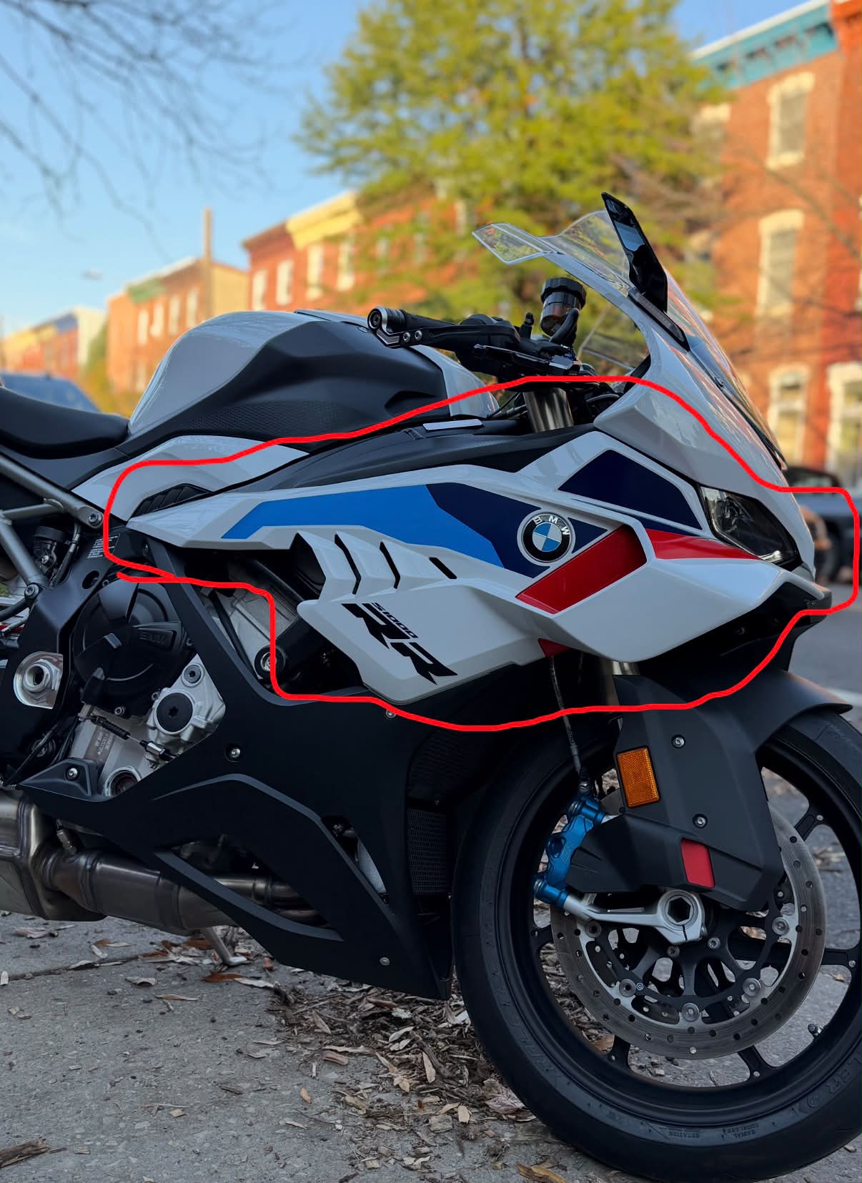 Where to find a white front fender for 2025 BMW S1000RR?