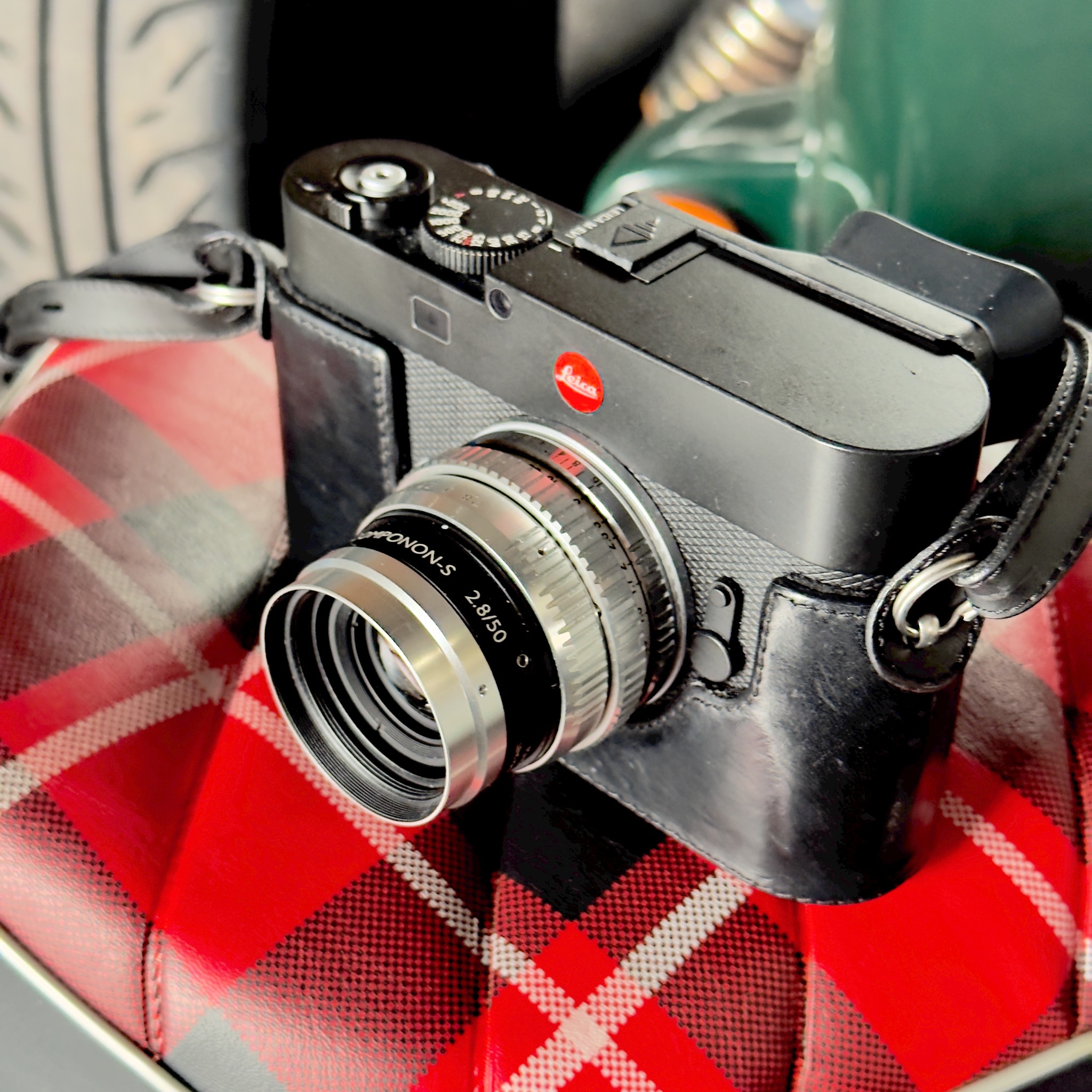 d*9様 大判カメラ用レンズ CarlZeissJena Schneider な 雨の日… 湿度の高い日はVintageなレンズはおやすみ 😊 Schneider