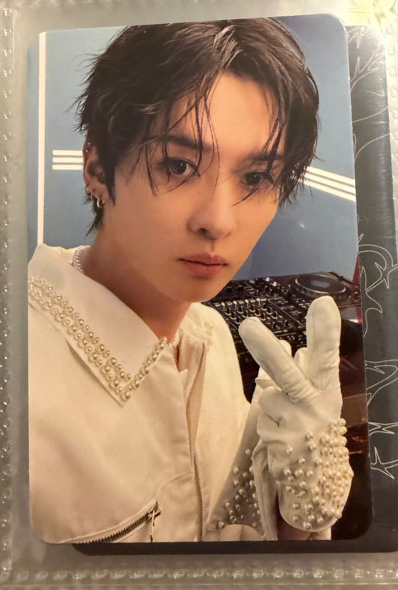 STRAY KIDS fan scores Truck ver. album, Seungmin keychain, and