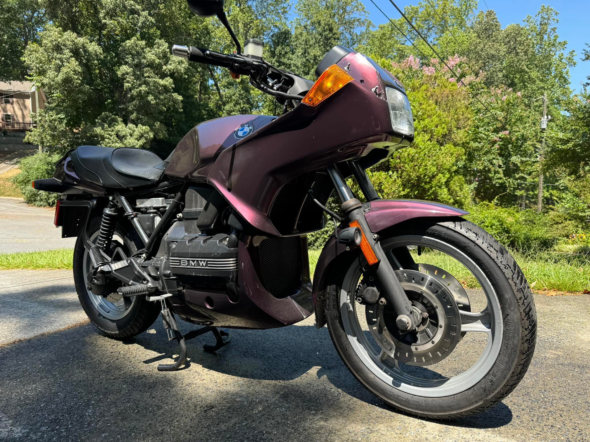 What is the color of the 1991 K75S BMW motorcycle with paint code 673?