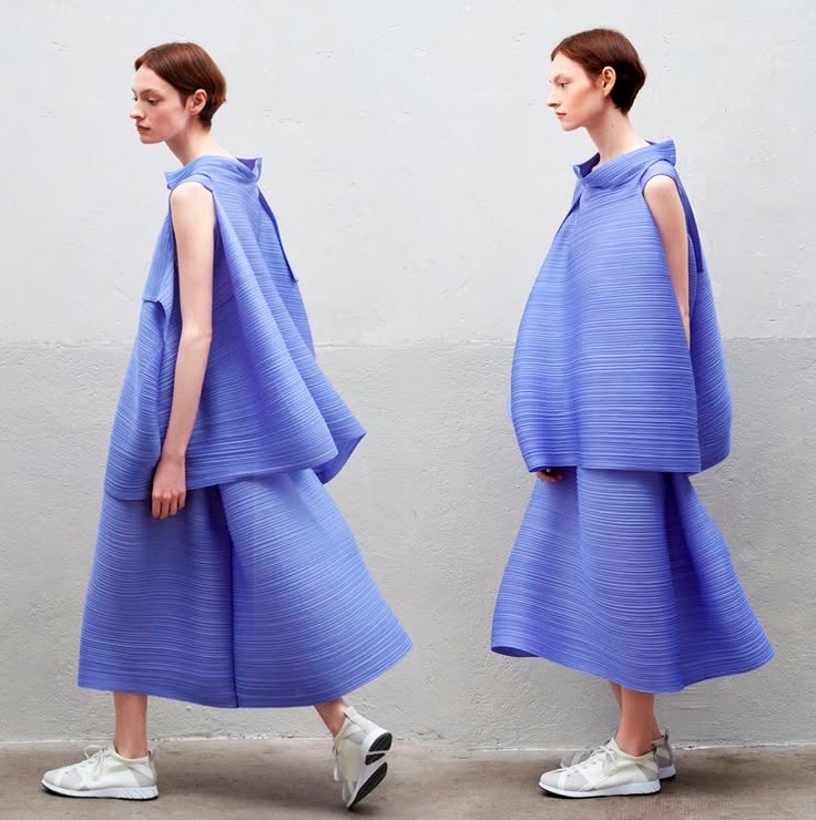 PLEATS PLEASE ISSEY MIYAKE SPRING/SUMMER 2025 