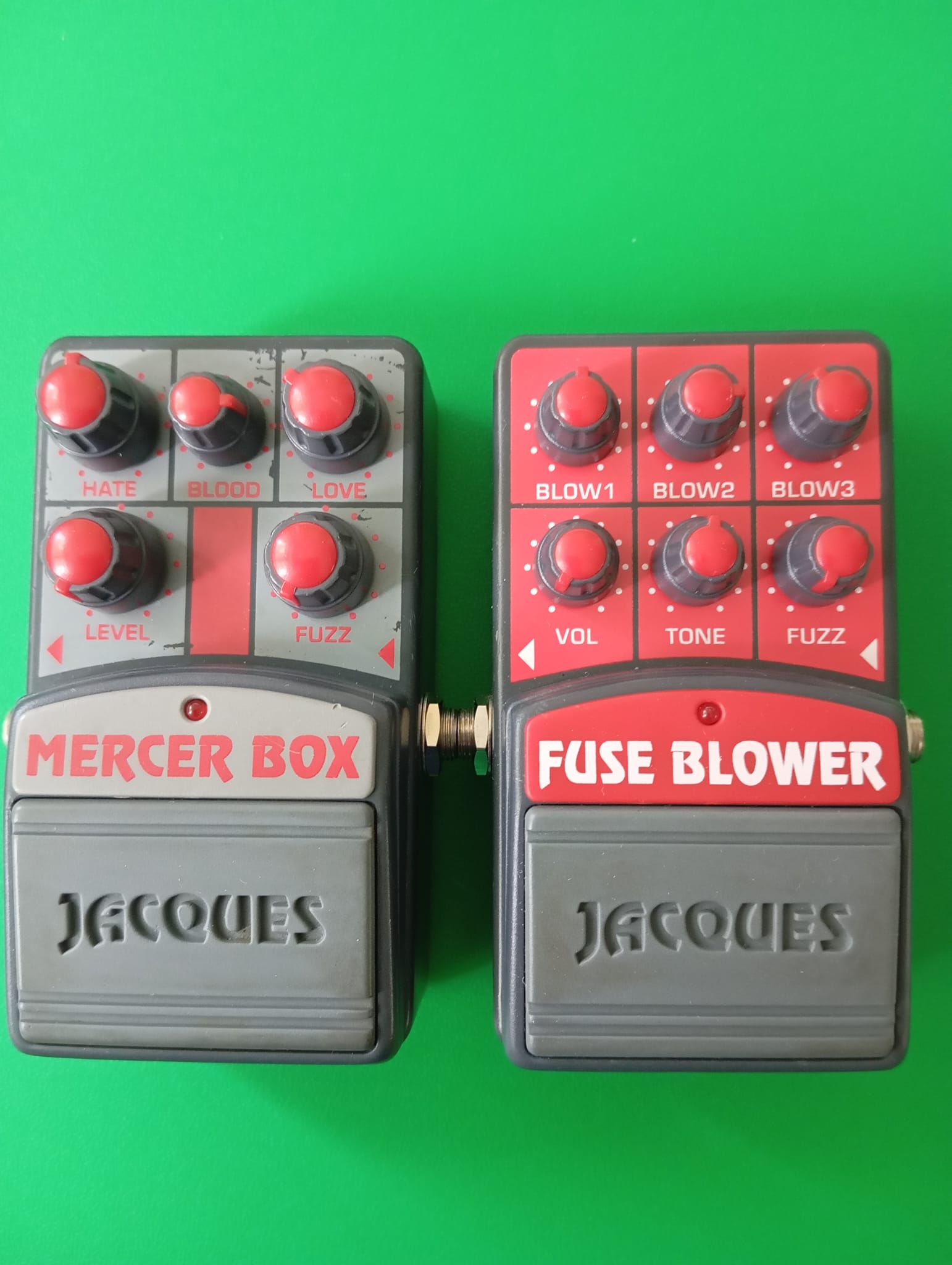 My favorite pedal. Demonfx FUZZ WORKS 7