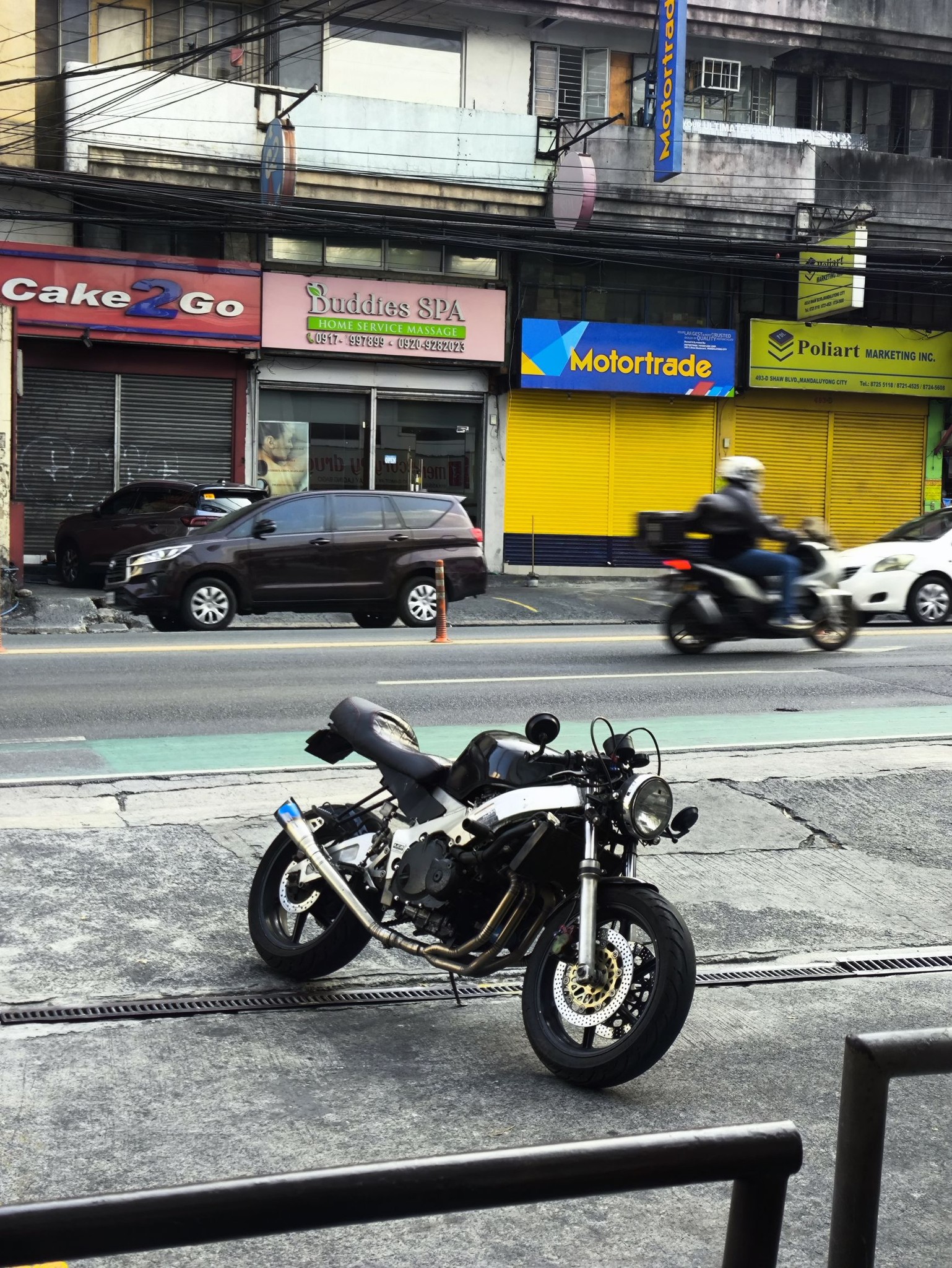 🔥HONDA CBR400RR (NC29)🔥 💰185,000 ✓Maker: HONDA ✓Model name
