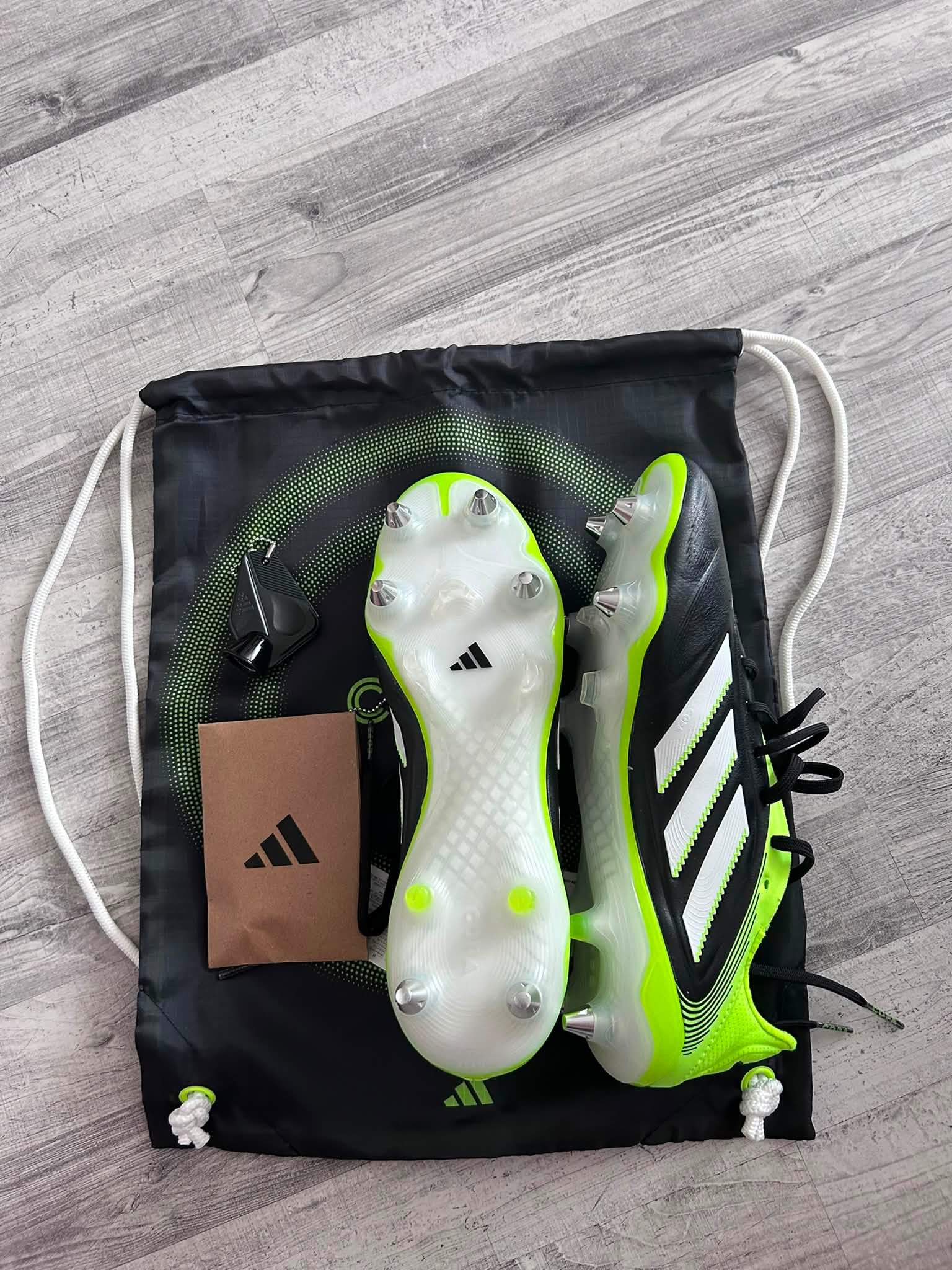 ナイキ レブロン17 LMTD 26.5cm Foci cipő és sneaker adás-vétel | Facebook