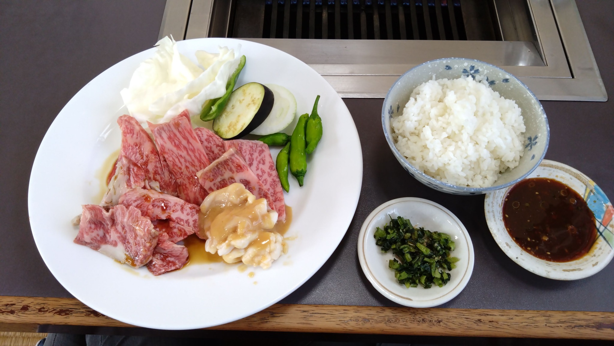 焼肉 ハウス シャロレー