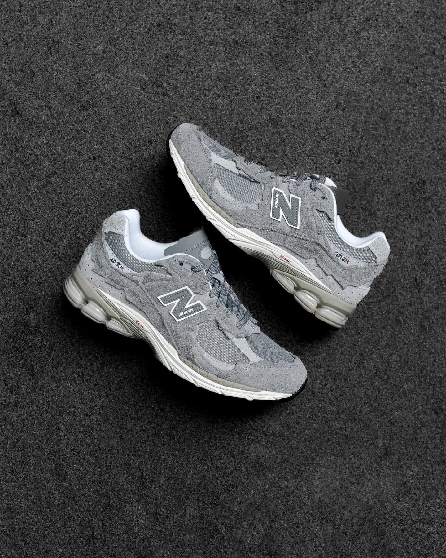 New Balance Protection Pack M2002RDD us9 42.5 27cm HKD$1280 