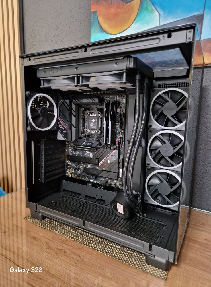 NZXT gaming PC with Ryzen 7 9800X3D and RX 6700XT