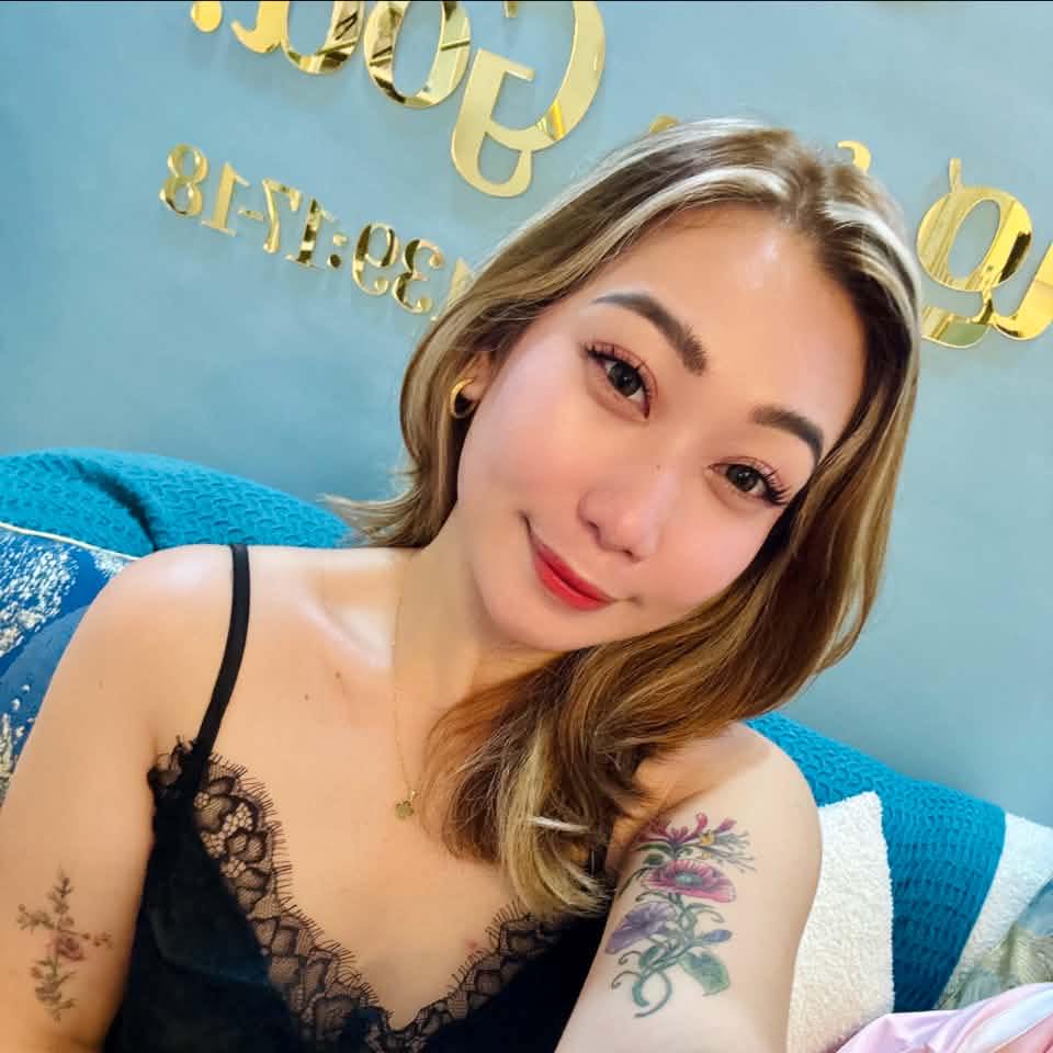 Very good Bb girl🫶🏻👏🏻👏🏻 Thank you, Ate/Ninang Emalyn & kuya Jerone for ...