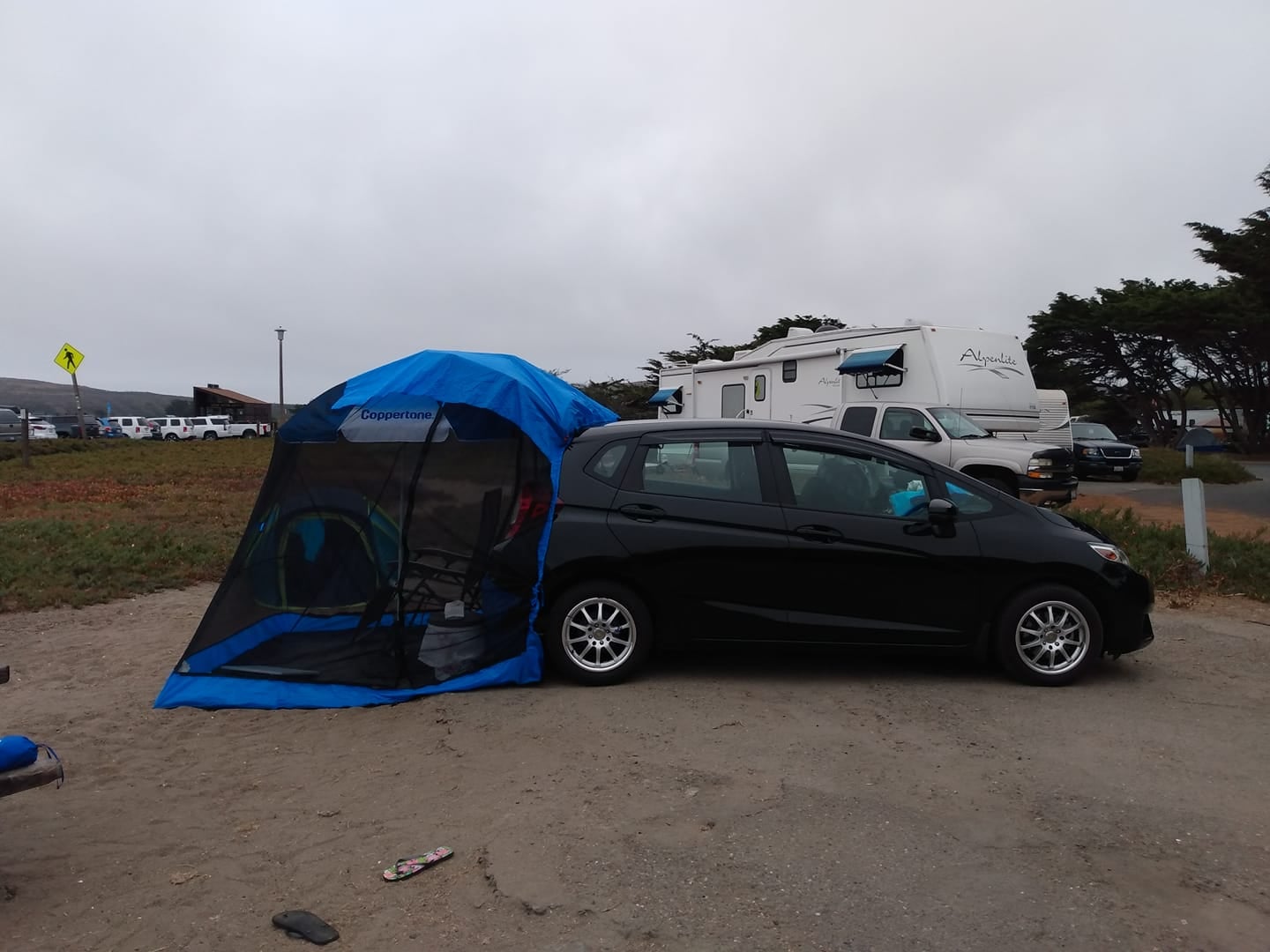 Produktbild von TailVeil Auto-Zelt Mit Regenfliege – Schneller Aufbau Ohne Stangen, Für Heckklappen, Camping, Festivals, 1,8x2 M