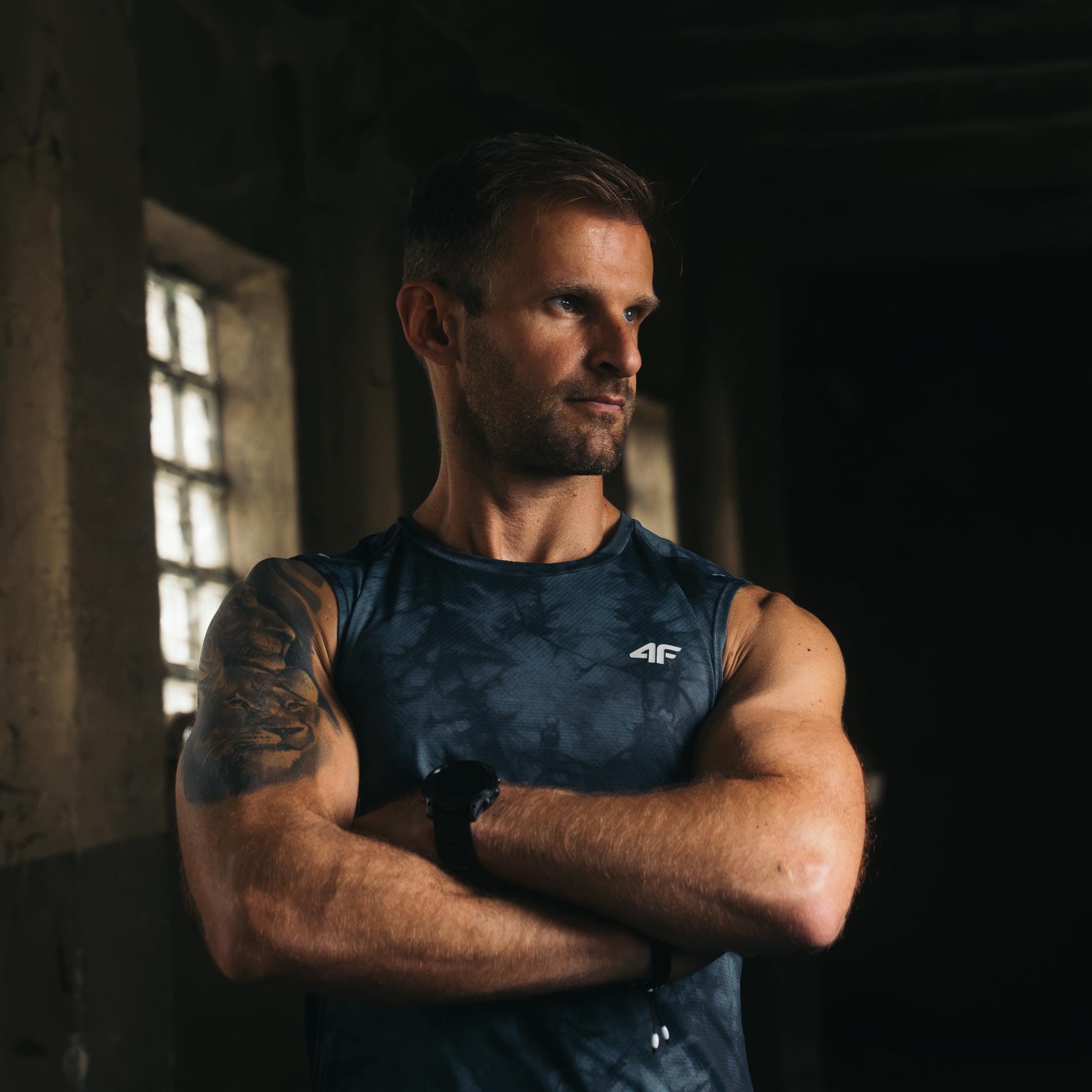 20-Minute Dumbbell Shoulder Workout | Just One Pair 💪 One pair of ...