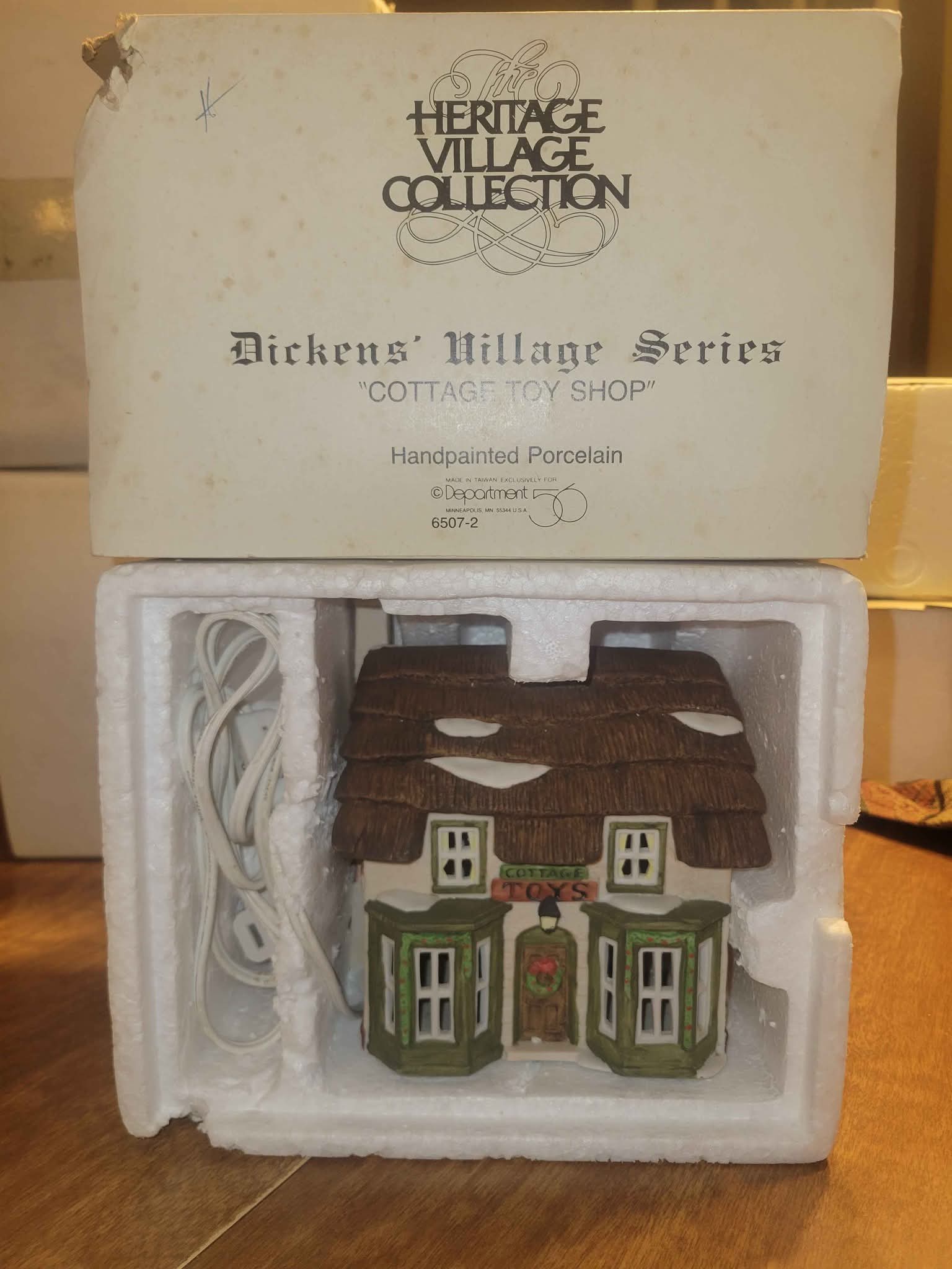 Handpainted porcelain building from the Department 56 Dickens