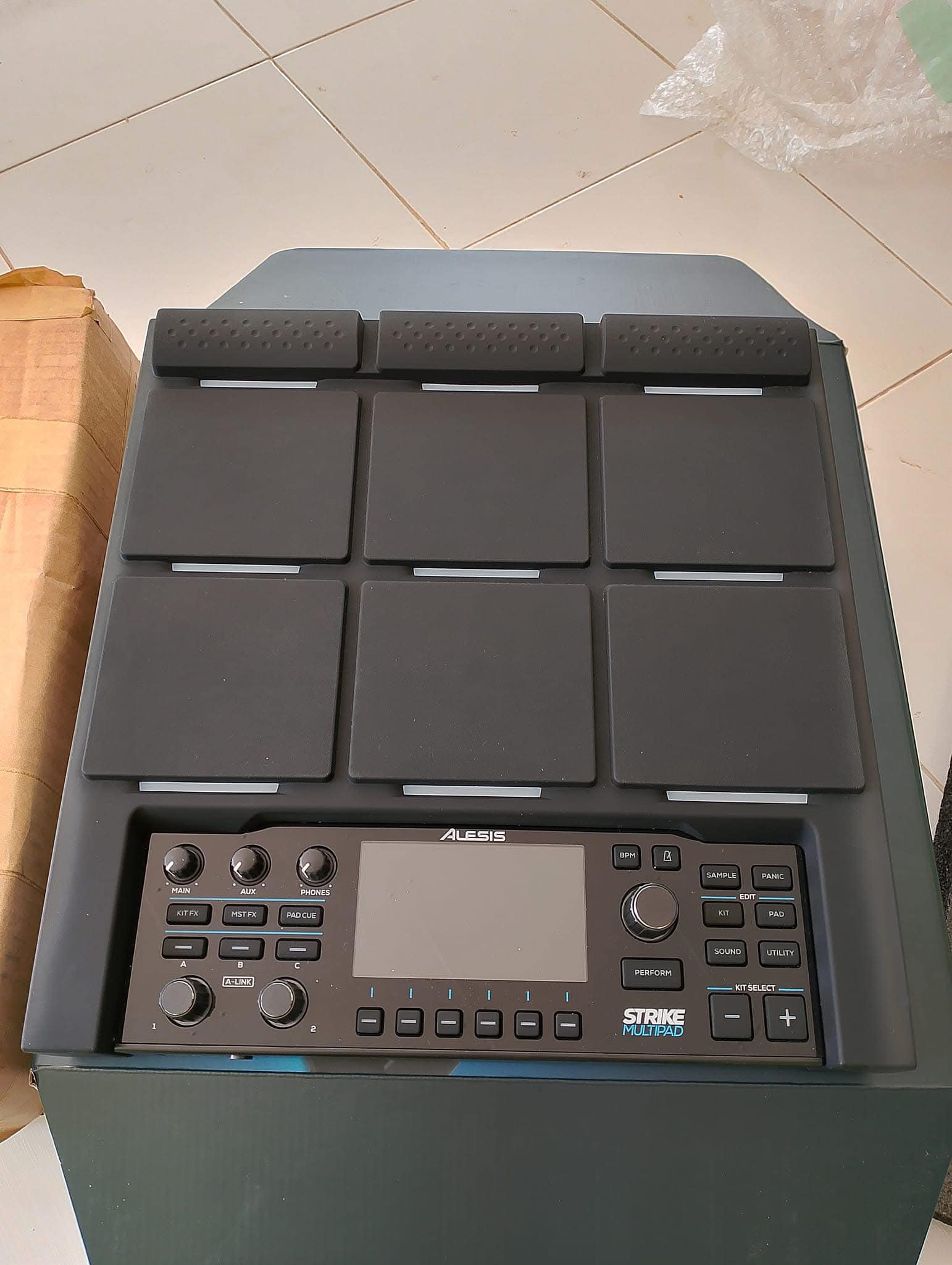 สมาคมมือกลองประเทศไทย | Alesis Strike MultiPad | 9-pad Drum Controller ...