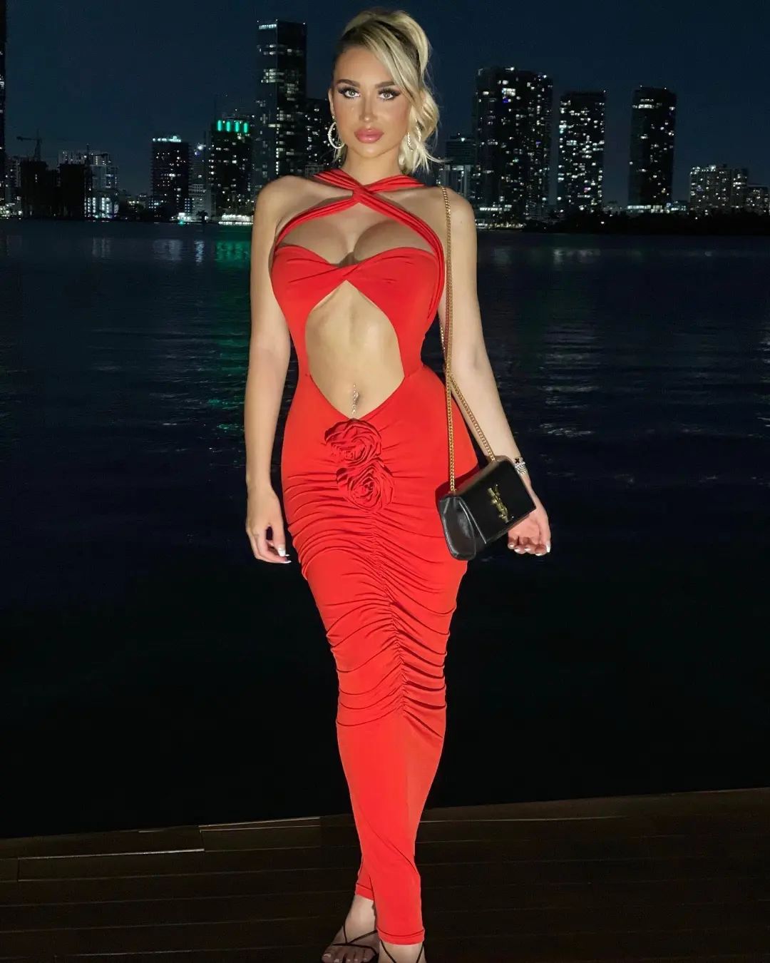 Trophy Dolls 🌹🌹🌹 jessica__bara nikkisandiego