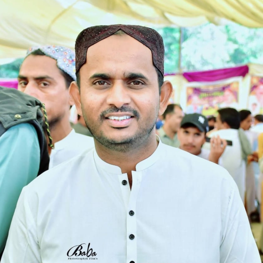اپنی گاڑی 841 نکالوں ساتھ میں جاناں تجھ کو بٹھالوں Pyar Ali Jeanni 😁😁🖐️ ...