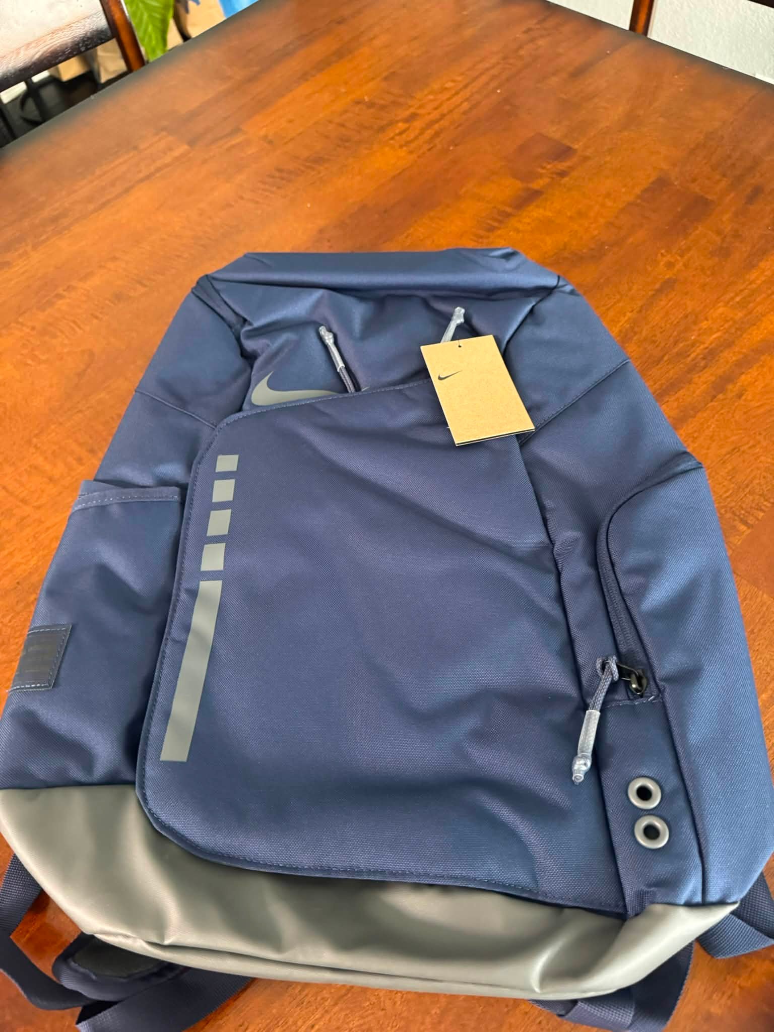 guess mini backpack logo Black Color:01CC82 Fork Lake a fitted top and villainess NFL Greenbay Packers Logo
