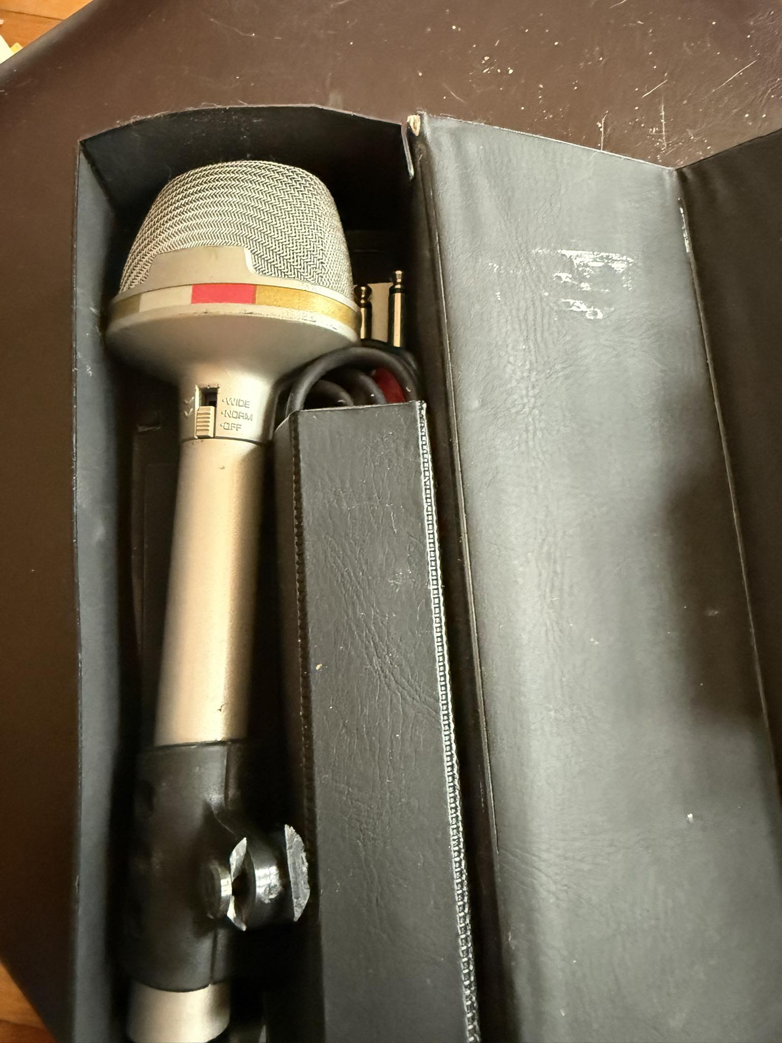 Vintage dual pattern stereo electret microphone found